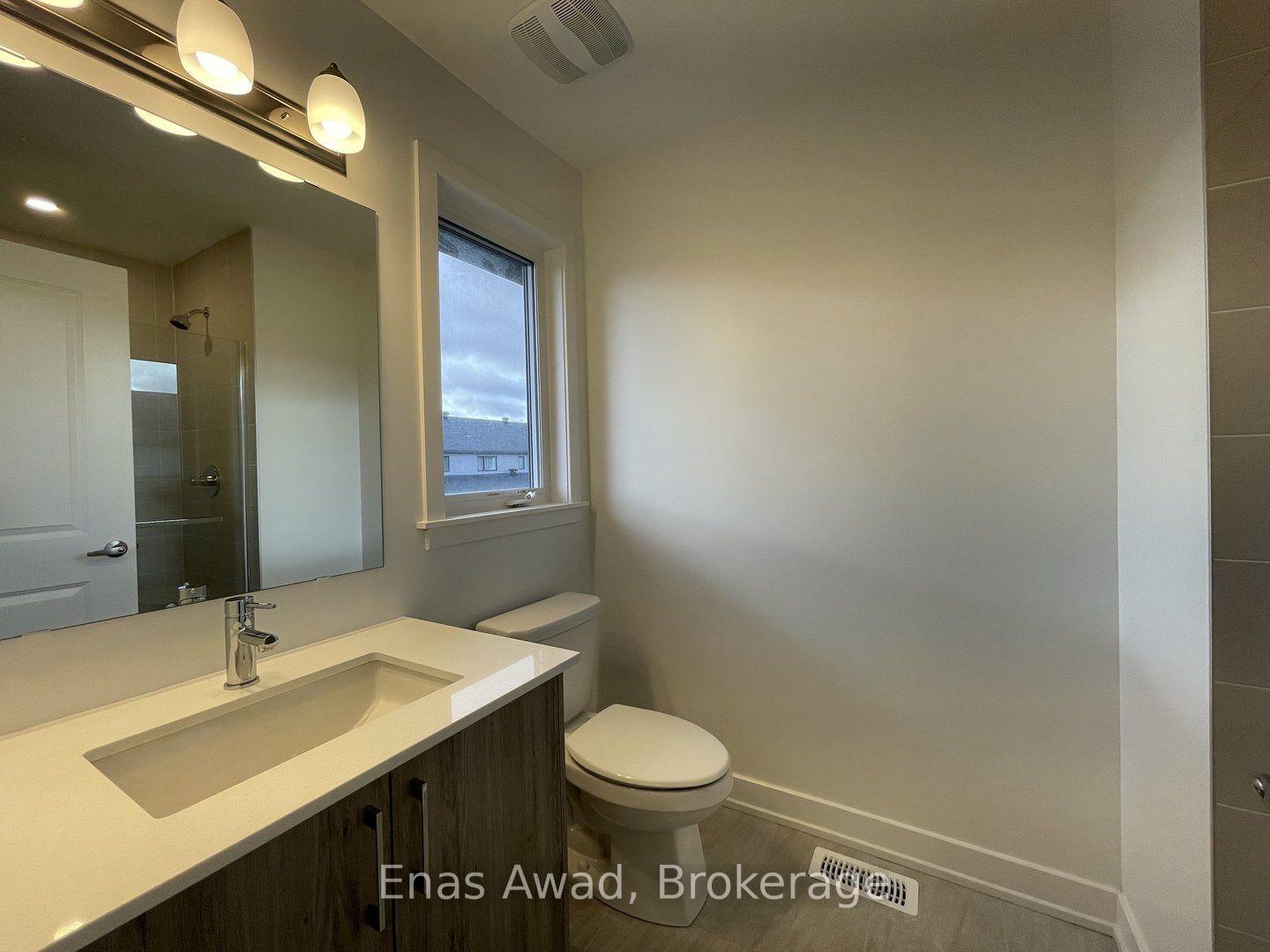 Photo 8 of 54 Overberg Way, Ottawa, Kanata - Emerald Meadows/Trailwest — HOMEH