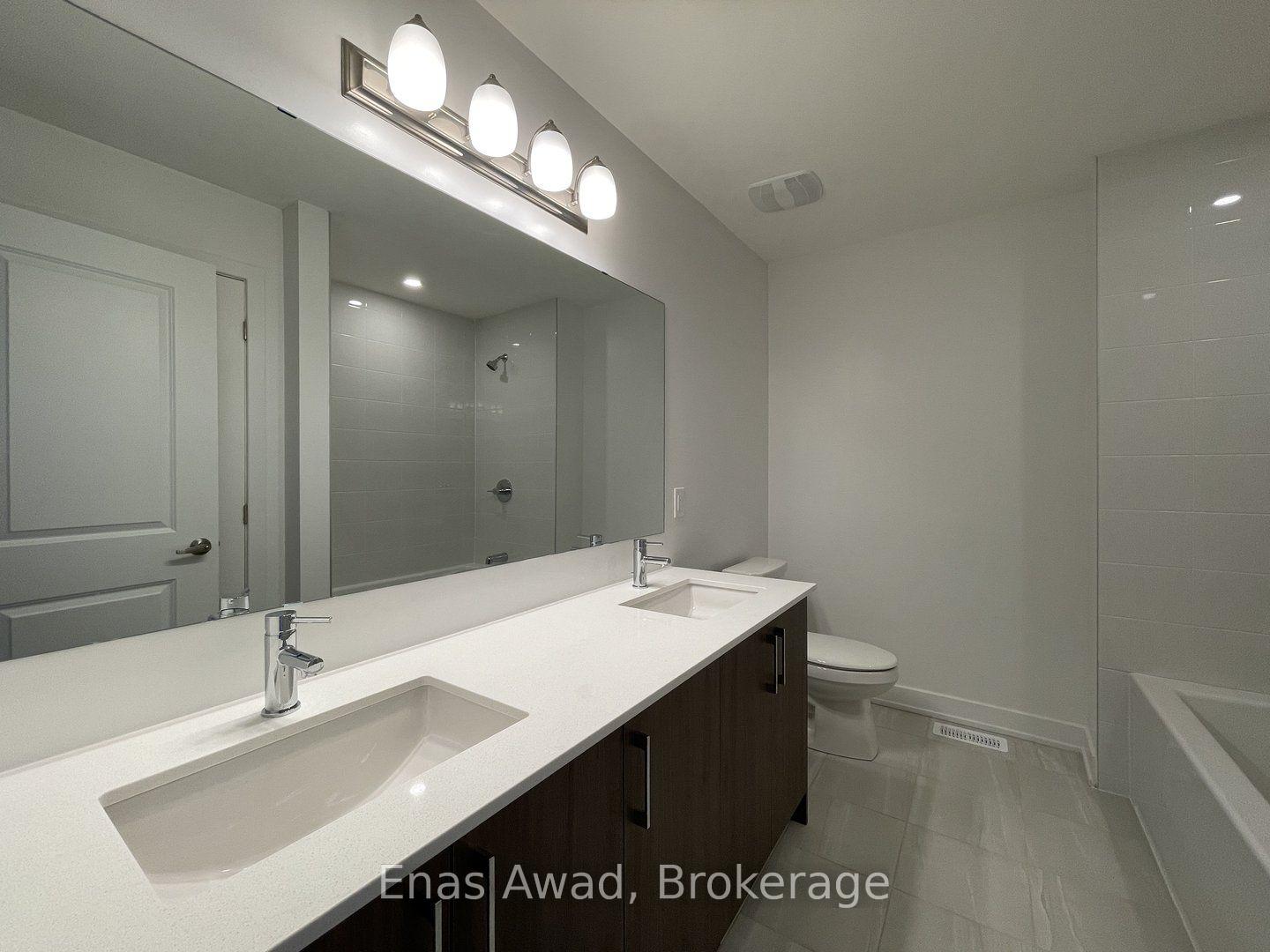 Photo 9 of 54 Overberg Way, Ottawa, Kanata - Emerald Meadows/Trailwest — HOMEH