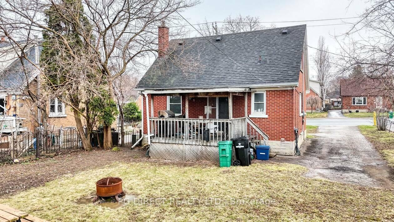 Photo 3 of 36 Edna Street, Kitchener, Central Frederick — HOMEH