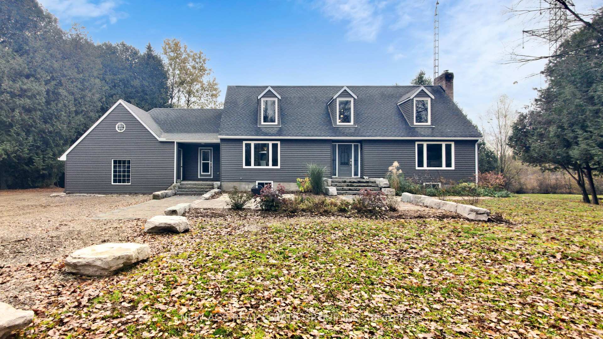 Photo of 9045 Sideroad 17
