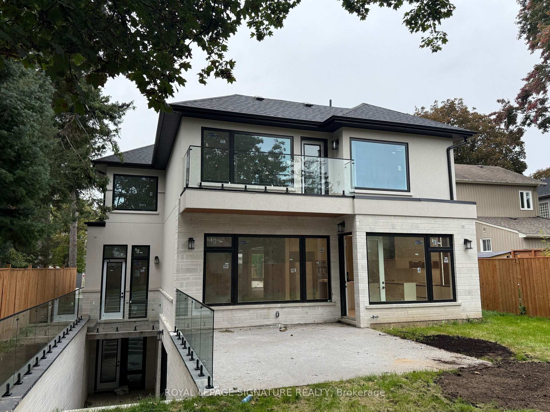 Photo 2 of 1467 Kenmuir Avenue, Mississauga, Mineola — HOMEH