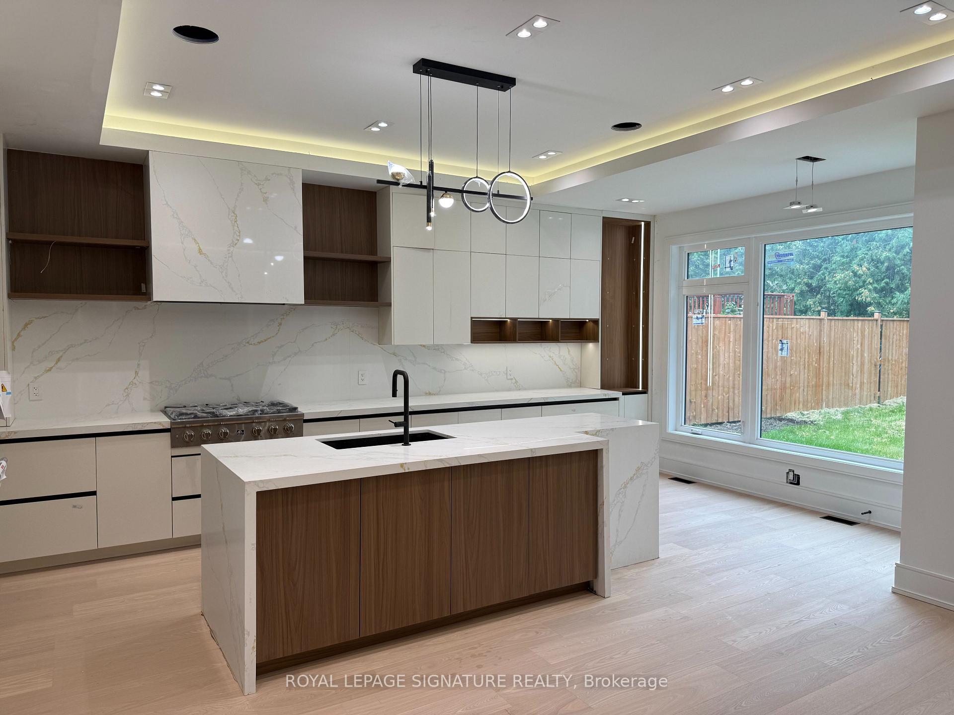Photo 10 of 1467 Kenmuir Avenue, Mississauga, Mineola — HOMEH