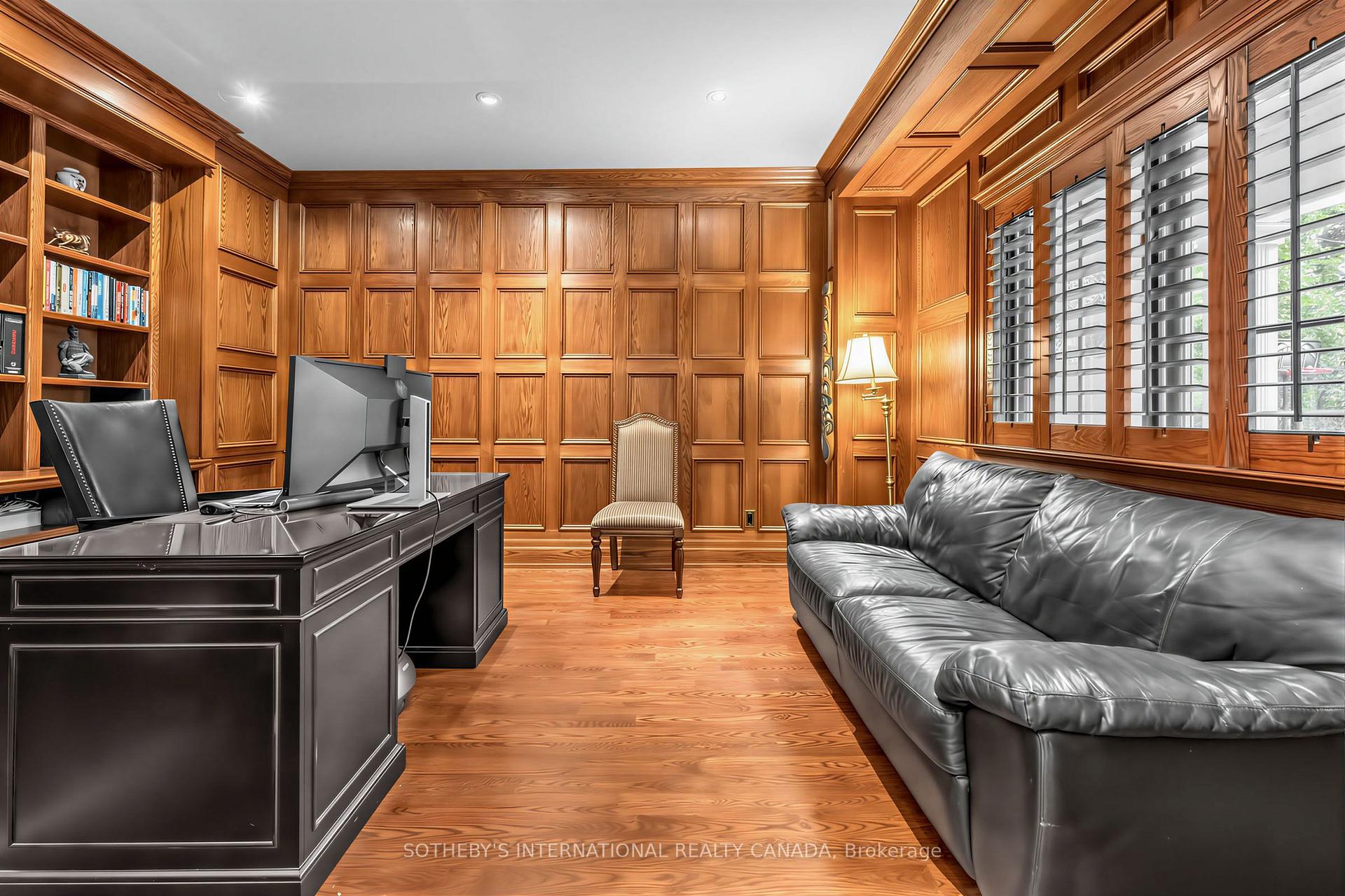 Photo 9 of 407 Cairncroft Road, Oakville, Morrison — HOMEH
