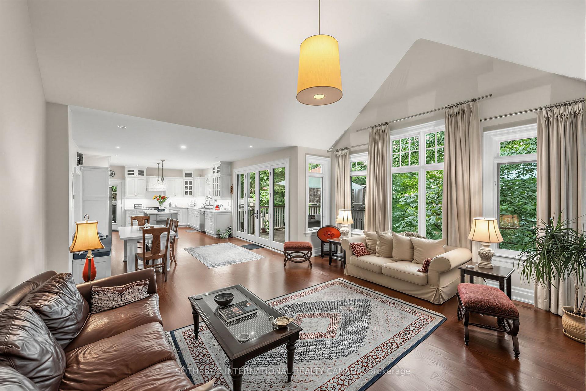 Photo 17 of 407 Cairncroft Road, Oakville, Morrison — HOMEH
