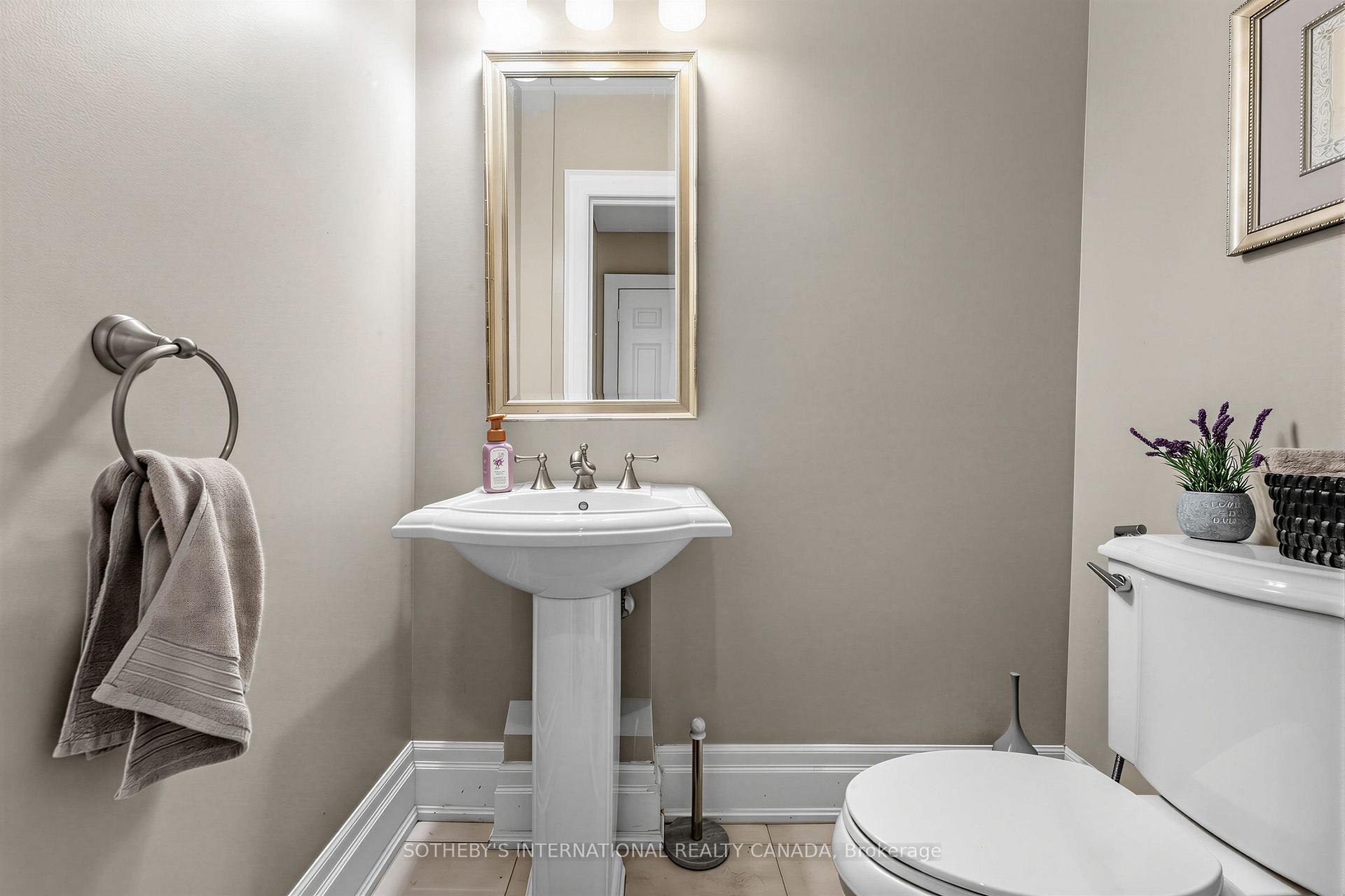 Photo 23 of 407 Cairncroft Road, Oakville, Morrison — HOMEH