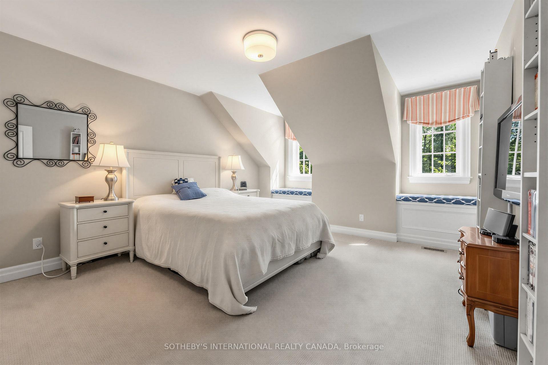 Photo 29 of 407 Cairncroft Road, Oakville, Morrison — HOMEH