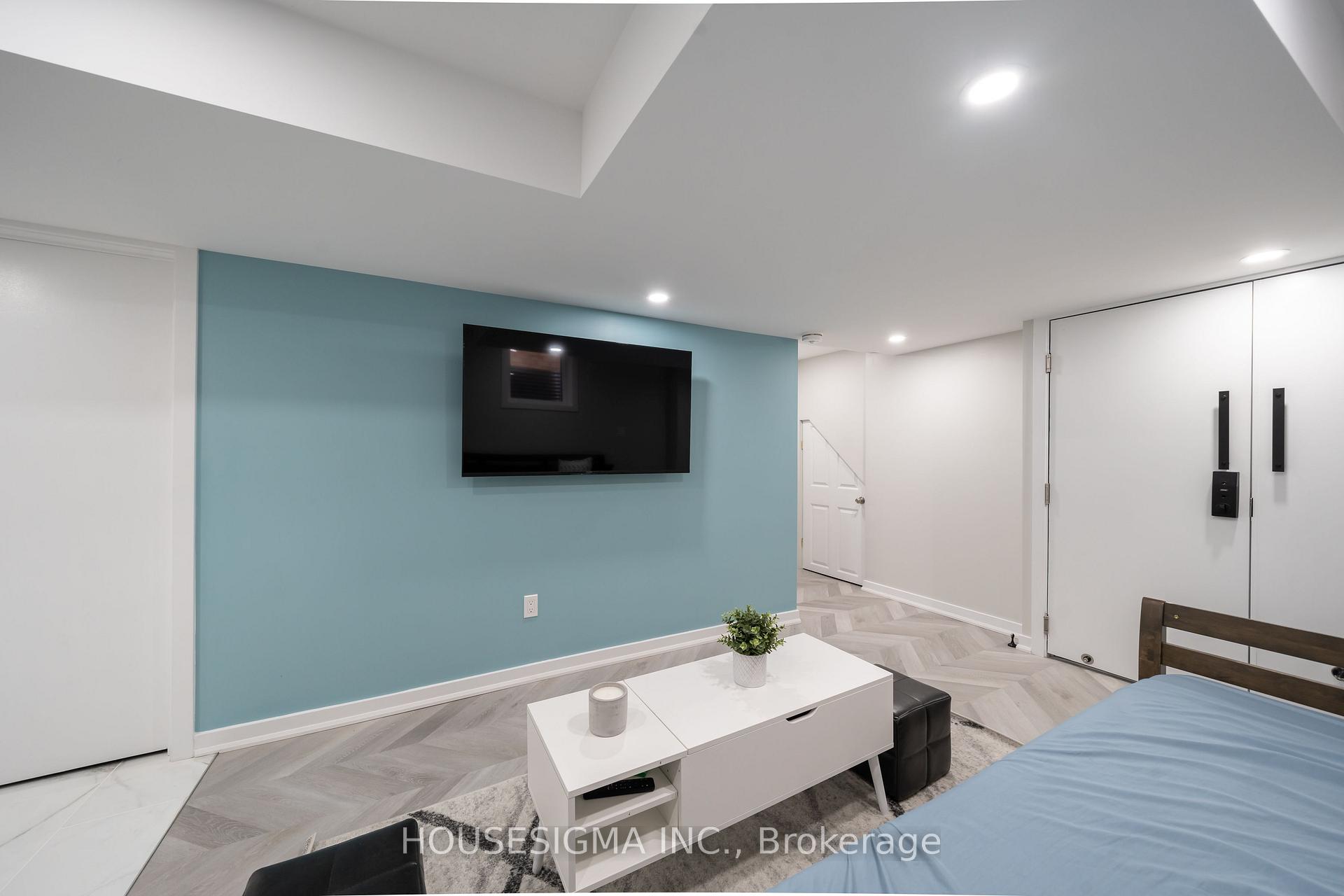 Photo 5 of Unit Bsmt, 119 Toscana Drive, Whitby, Taunton North — HOMEH