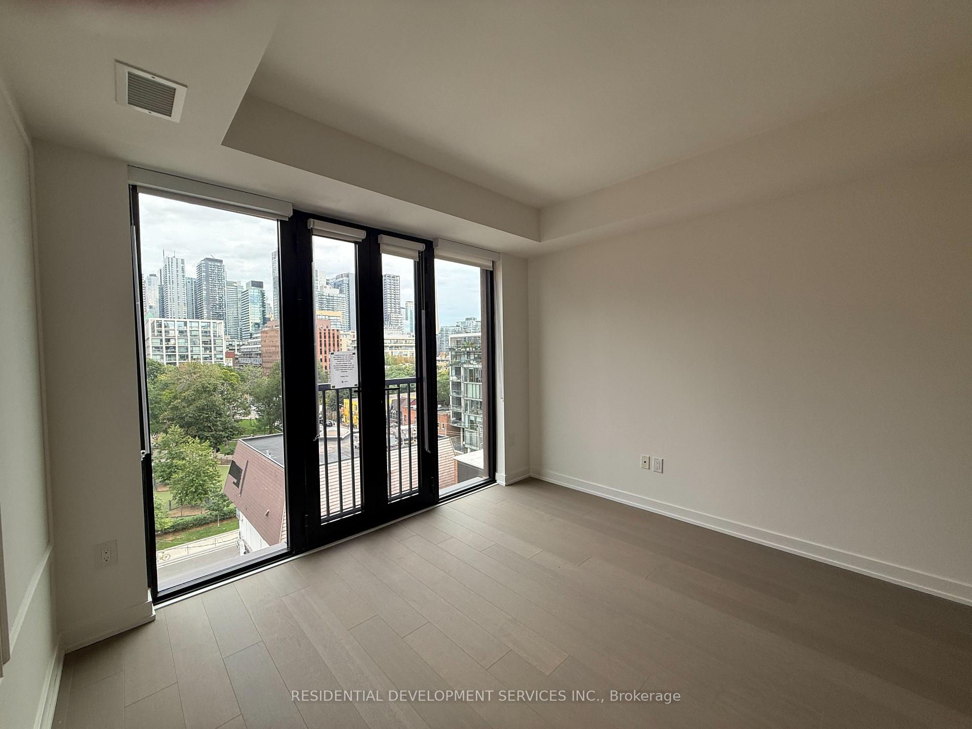 Photo 3 of Unit 703, 123 Portland Street, Toronto, Waterfront Communities — HOMEH