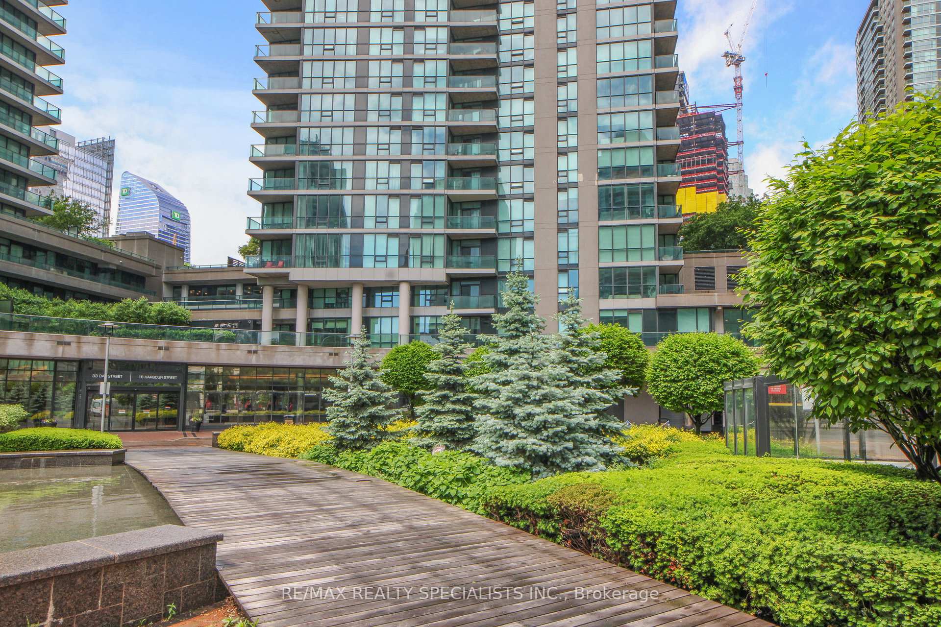 Photo 2 of Unit 3004, 18 Harbour Street, Toronto, Waterfront Communities — HOMEH