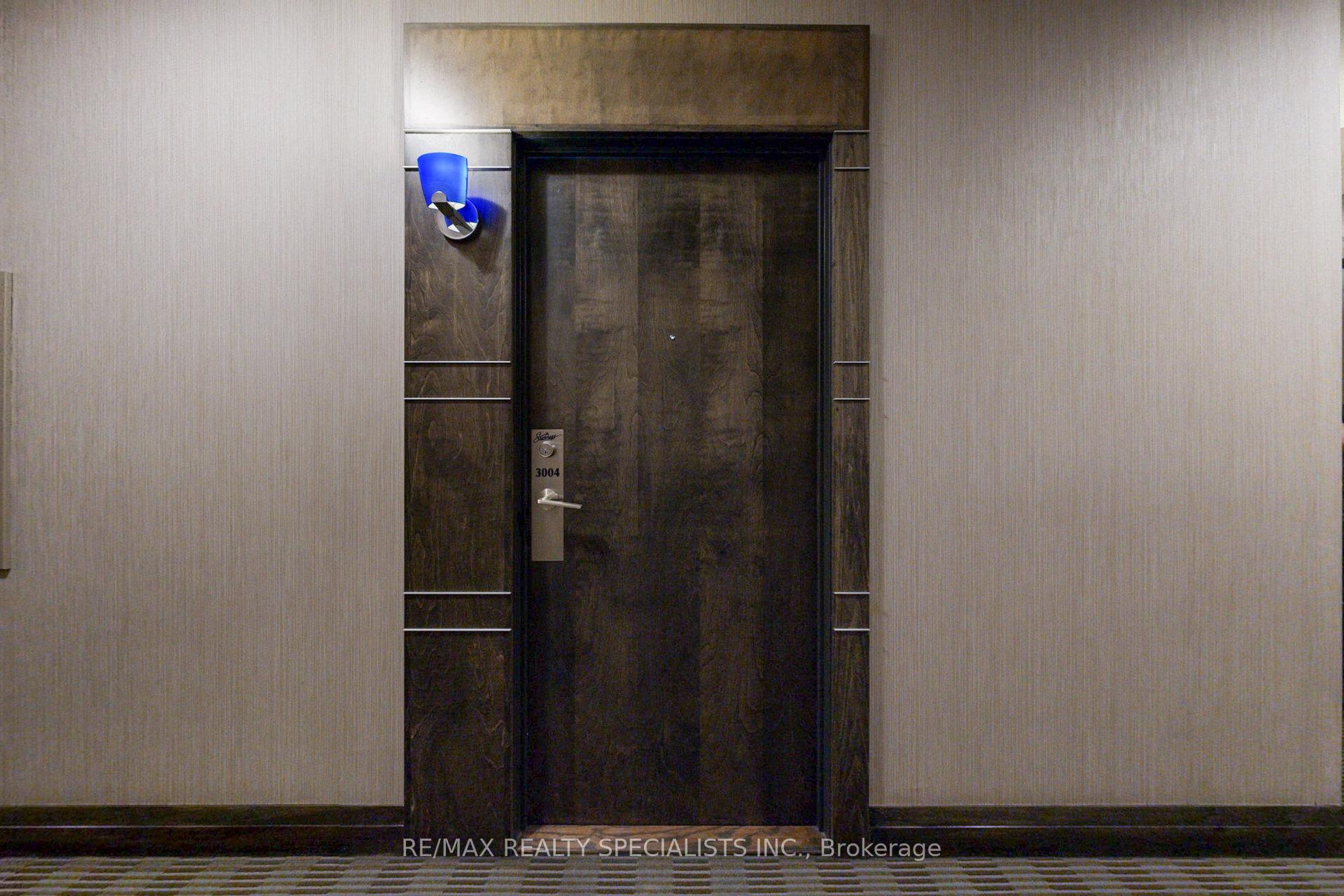 Photo 4 of Unit 3004, 18 Harbour Street, Toronto, Waterfront Communities — HOMEH