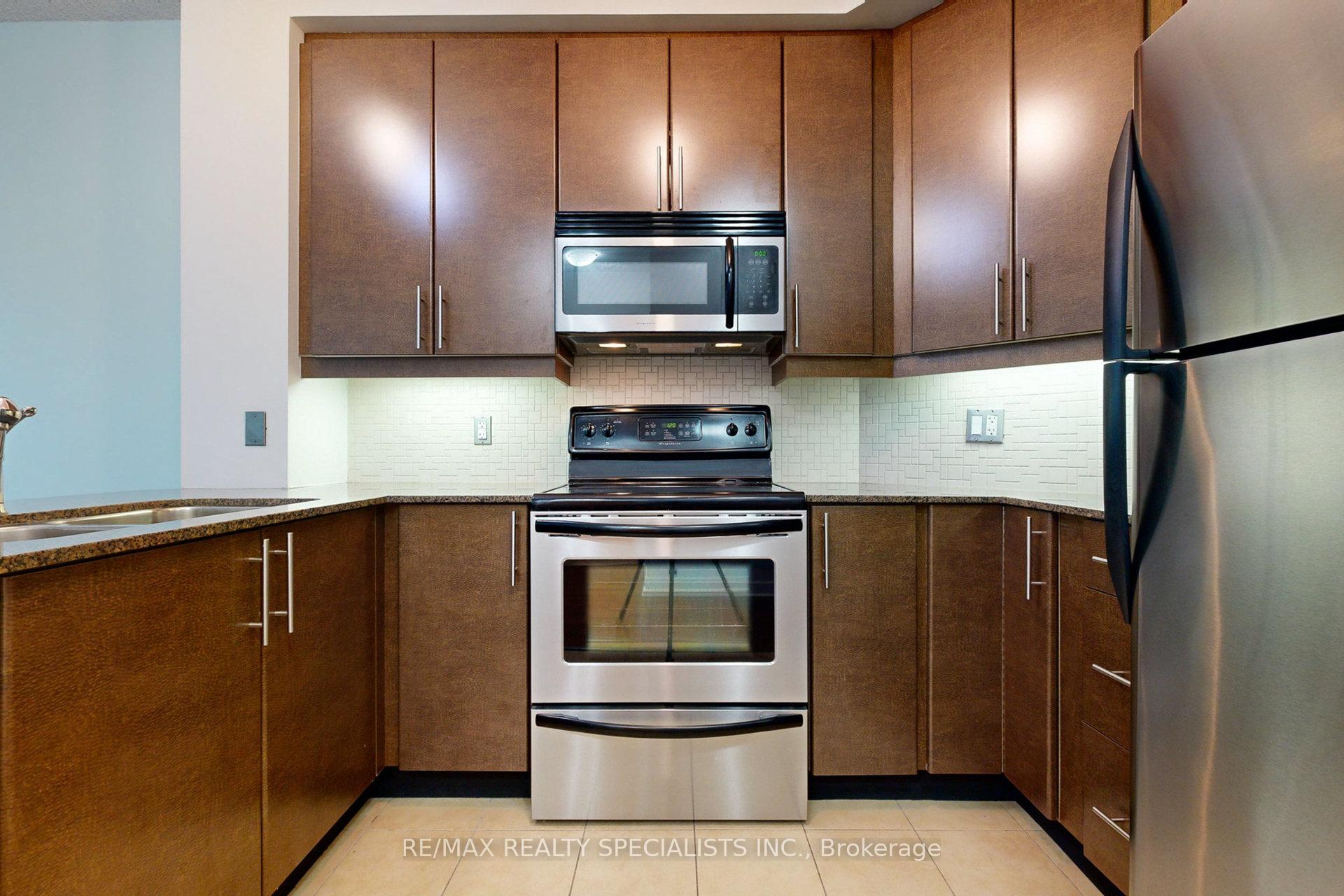 Photo 7 of Unit 3004, 18 Harbour Street, Toronto, Waterfront Communities — HOMEH
