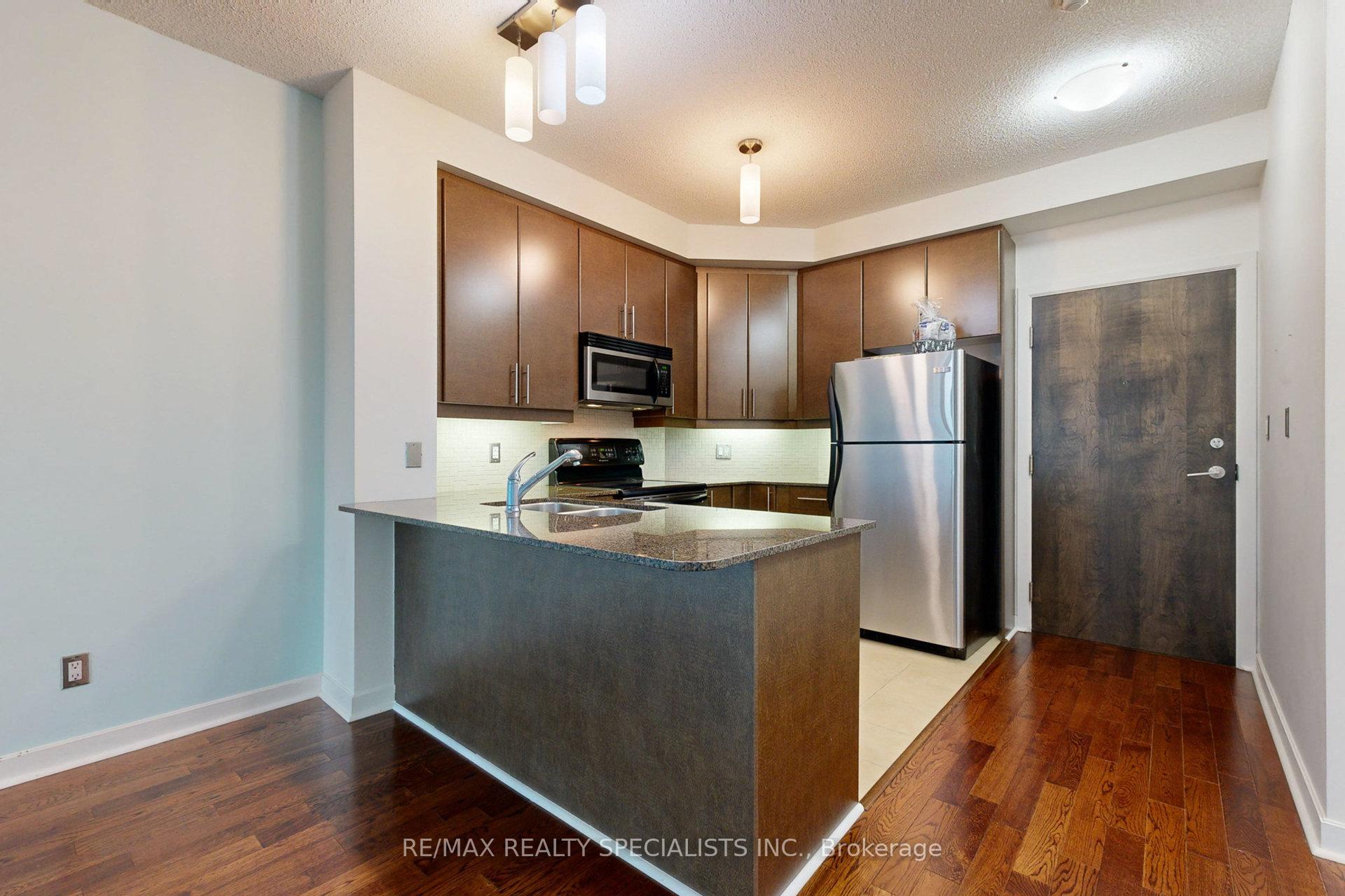 Photo 8 of Unit 3004, 18 Harbour Street, Toronto, Waterfront Communities — HOMEH