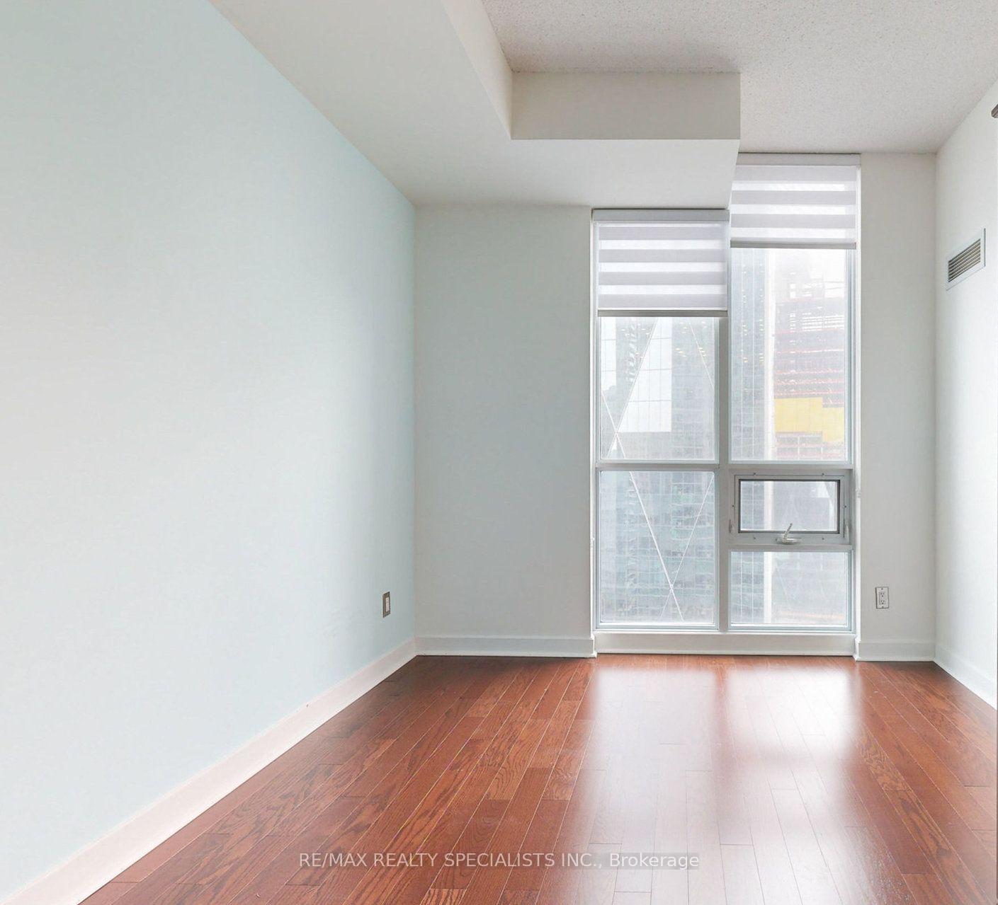 Photo 17 of Unit 3004, 18 Harbour Street, Toronto, Waterfront Communities — HOMEH