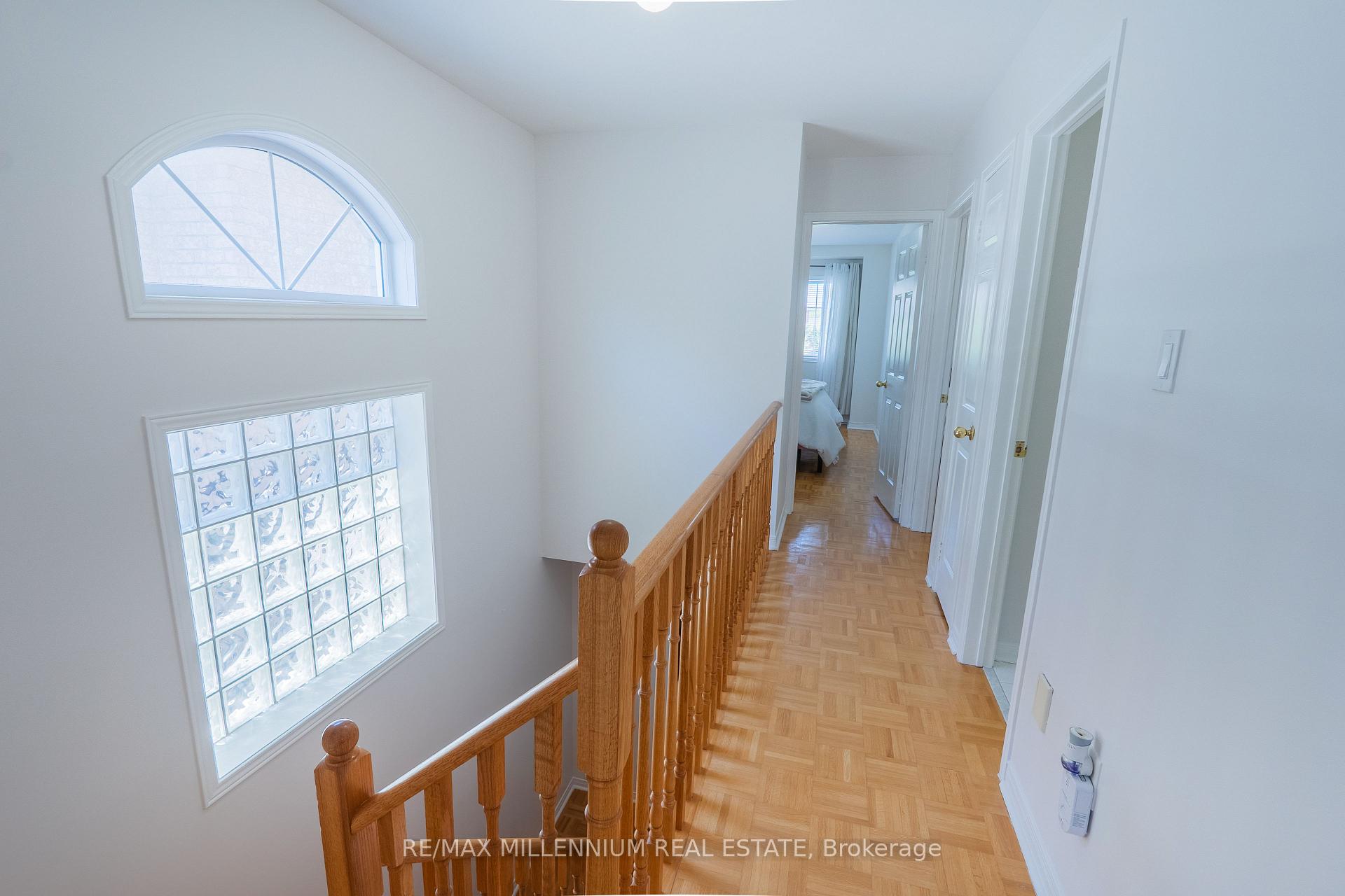 Photo 21 of 90 Ronan Crescent, Vaughan, Sonoma Heights — HOMEH