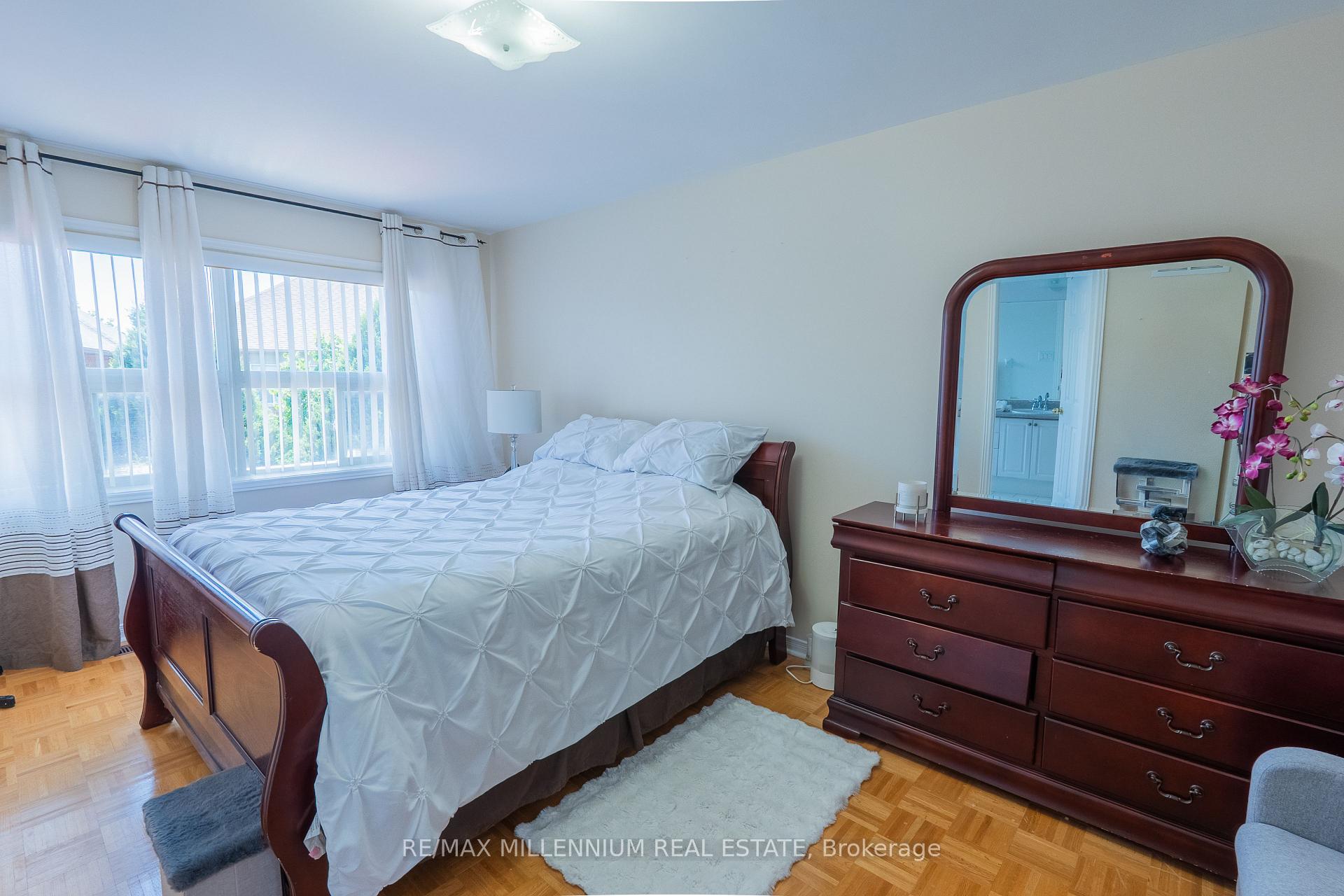 Photo 25 of 90 Ronan Crescent, Vaughan, Sonoma Heights — HOMEH