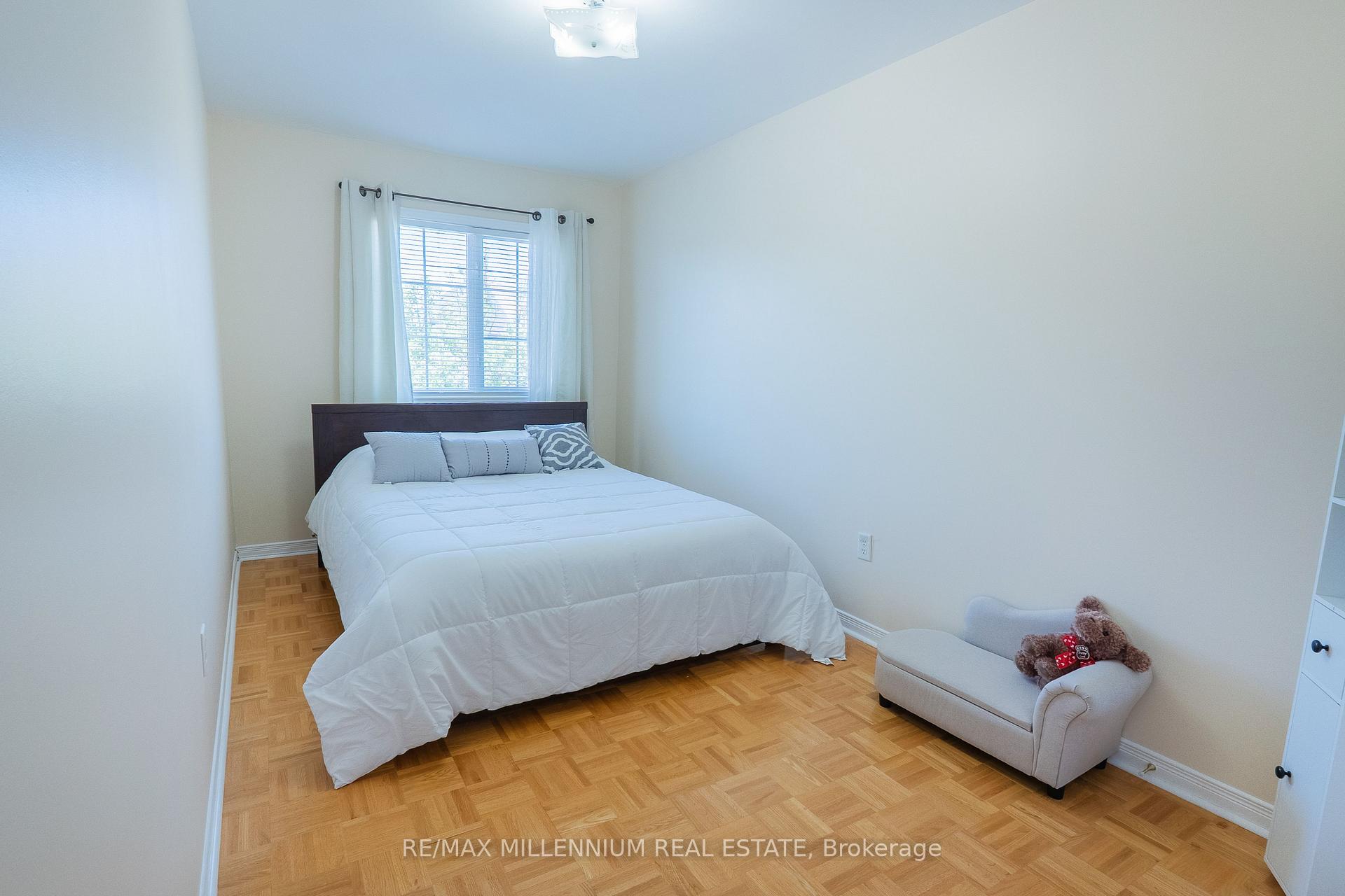 Photo 29 of 90 Ronan Crescent, Vaughan, Sonoma Heights — HOMEH