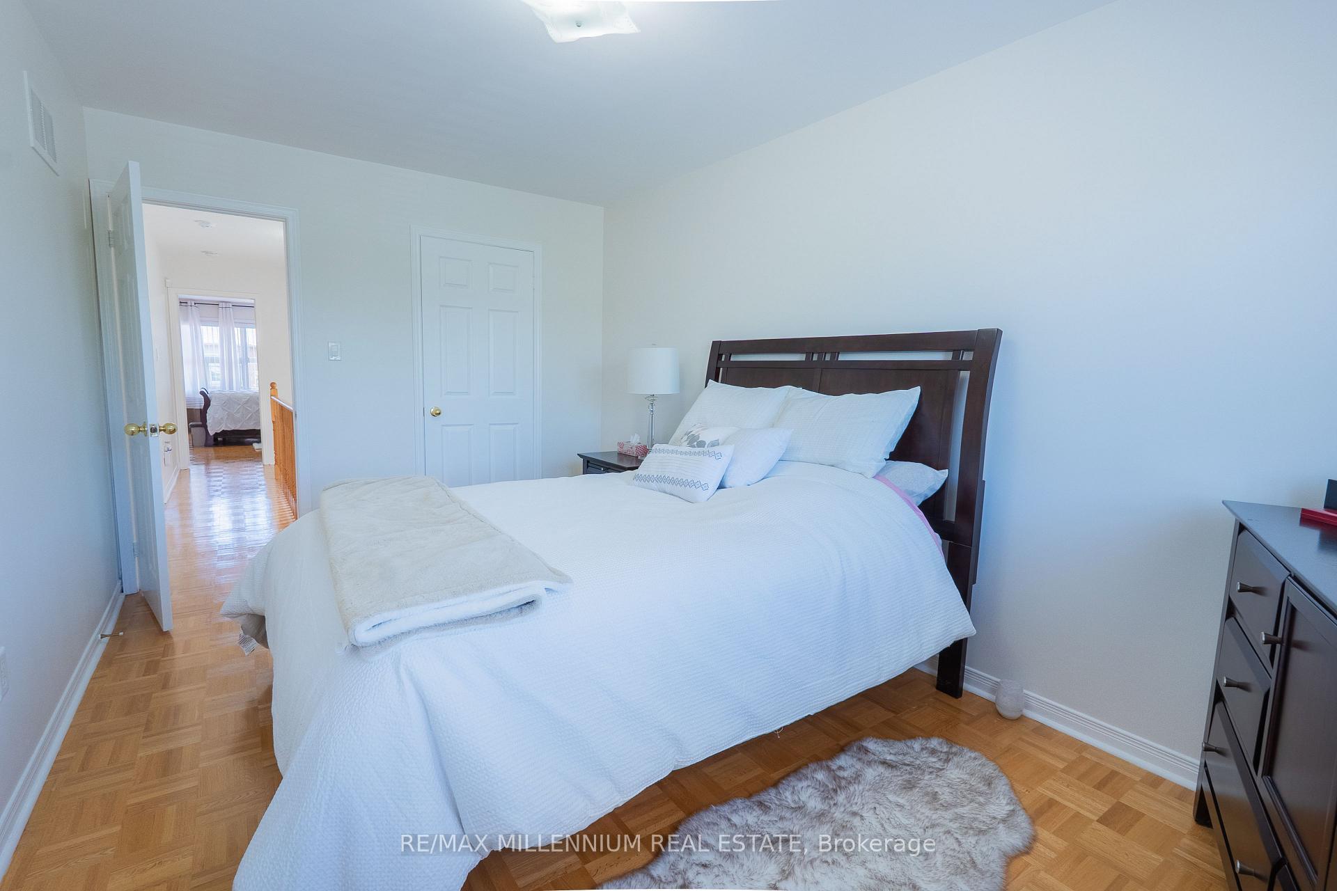 Photo 35 of 90 Ronan Crescent, Vaughan, Sonoma Heights — HOMEH