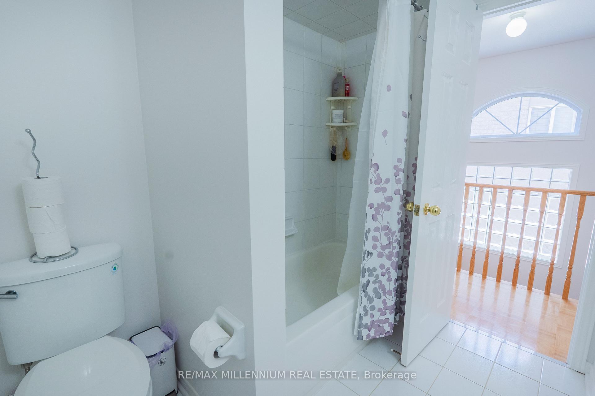 Photo 43 of 90 Ronan Crescent, Vaughan, Sonoma Heights — HOMEH