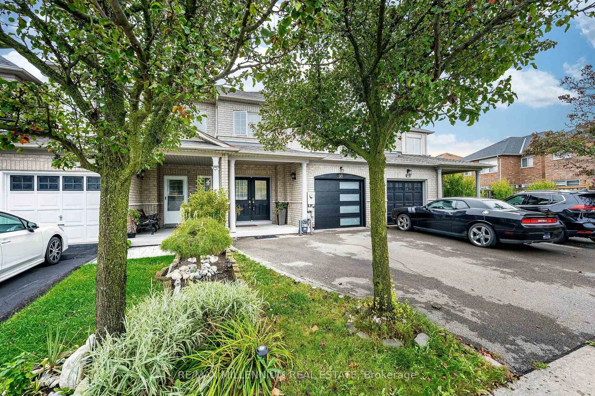 Photo 6 of 90 Ronan Crescent, Vaughan, Sonoma Heights — HOMEH