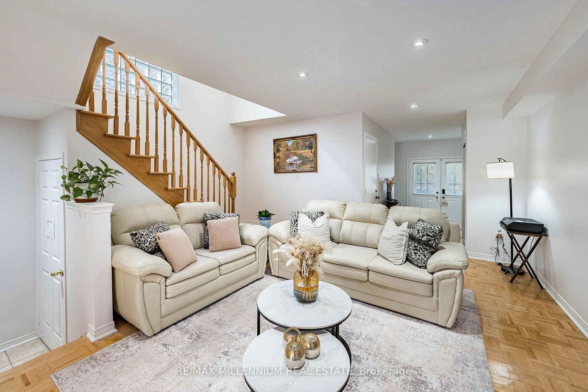 Photo 18 of 90 Ronan Crescent, Vaughan, Sonoma Heights — HOMEH