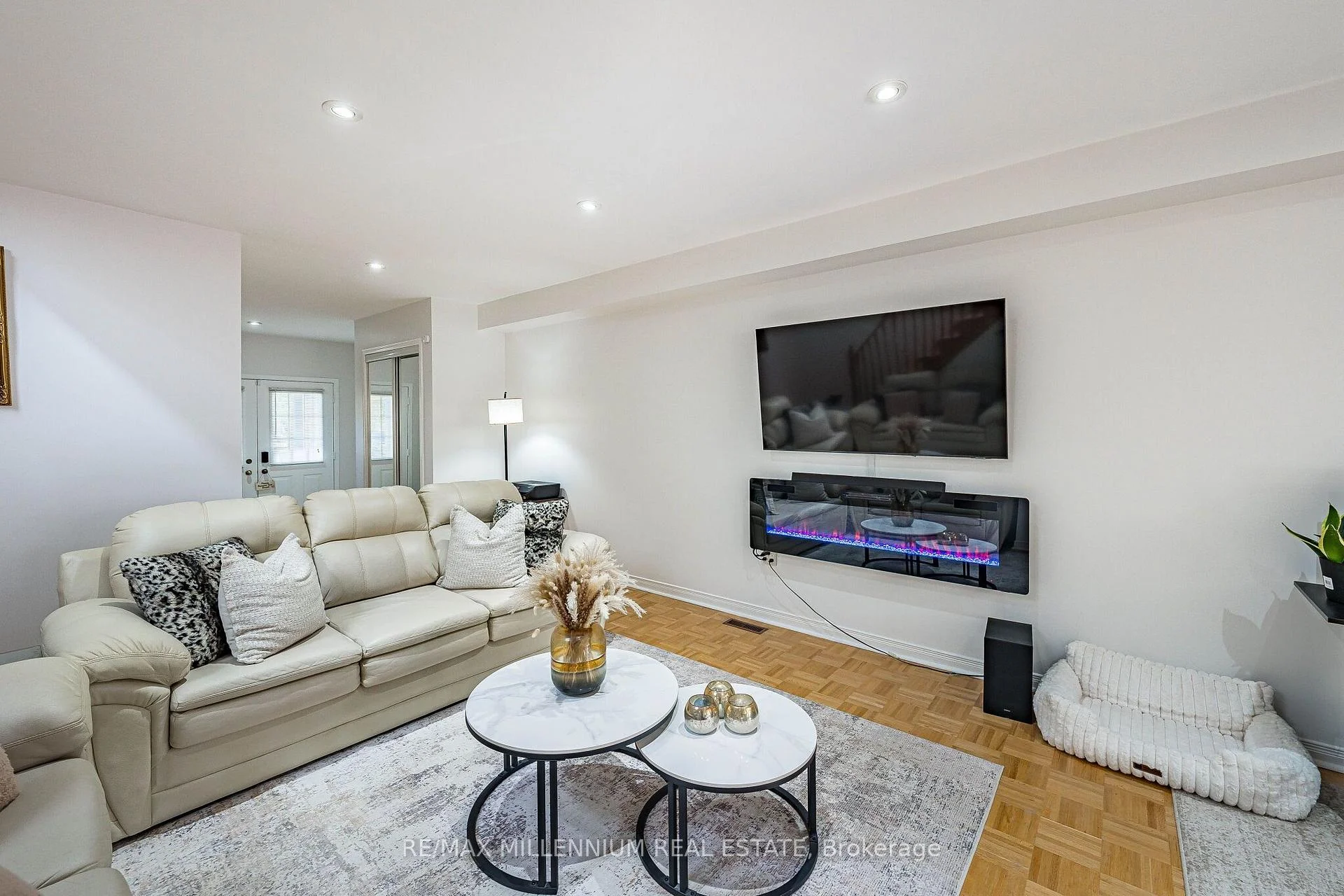 Photo 22 of 90 Ronan Crescent, Vaughan, Sonoma Heights — HOMEH