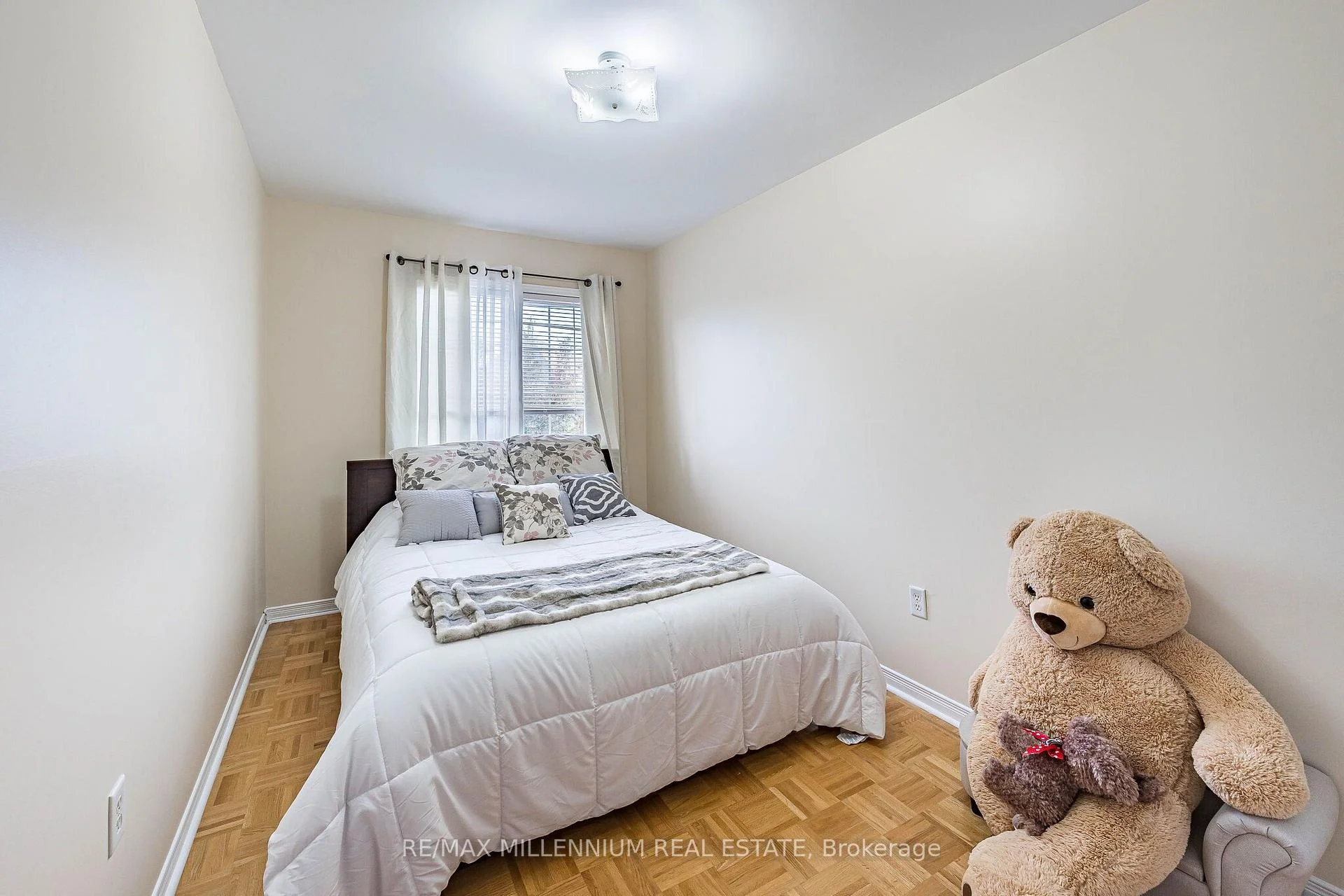 Photo 64 of 90 Ronan Crescent, Vaughan, Sonoma Heights — HOMEH