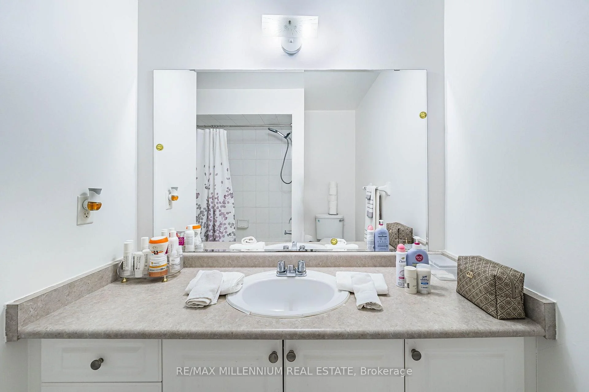 Photo 68 of 90 Ronan Crescent, Vaughan, Sonoma Heights — HOMEH