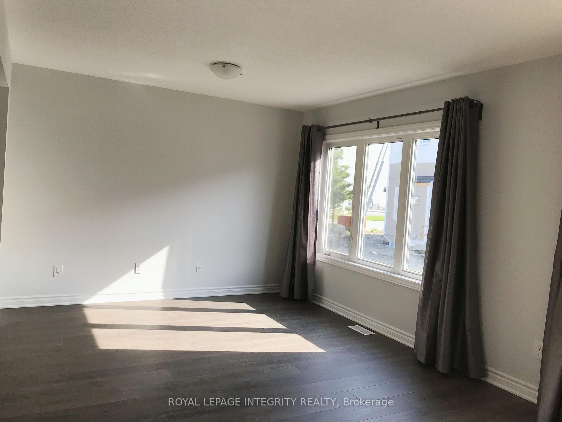 Photo 6 of 705 Logperch Circle, Ottawa, Barrhaven - Half Moon Bay — HOMEH