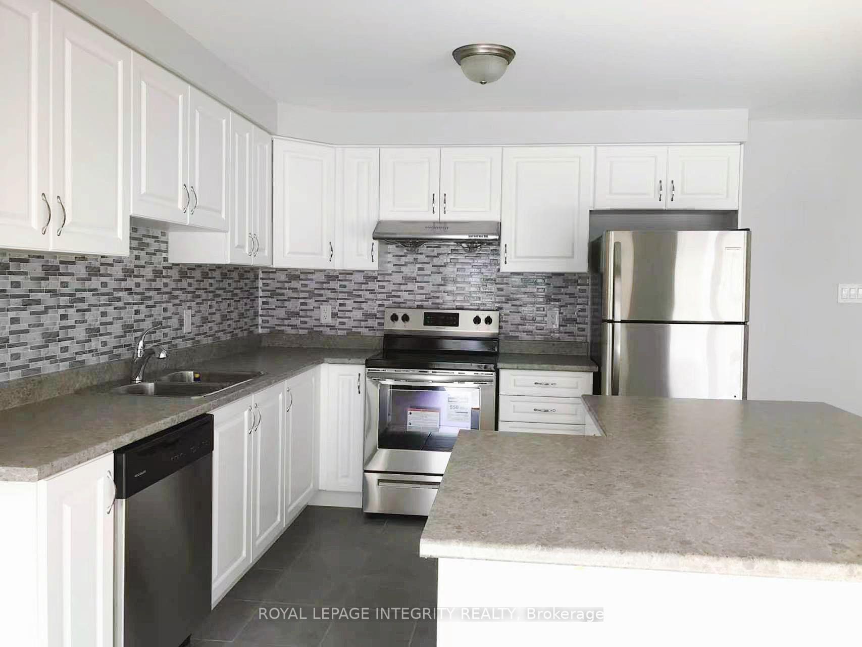 Photo 8 of 705 Logperch Circle, Ottawa, Barrhaven - Half Moon Bay — HOMEH