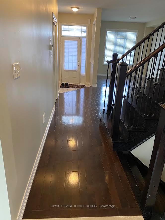 Photo 3 of Unit Upper, 43 Vanderbrink Drive, Brampton, Sandringham-Wellington — HOMEH