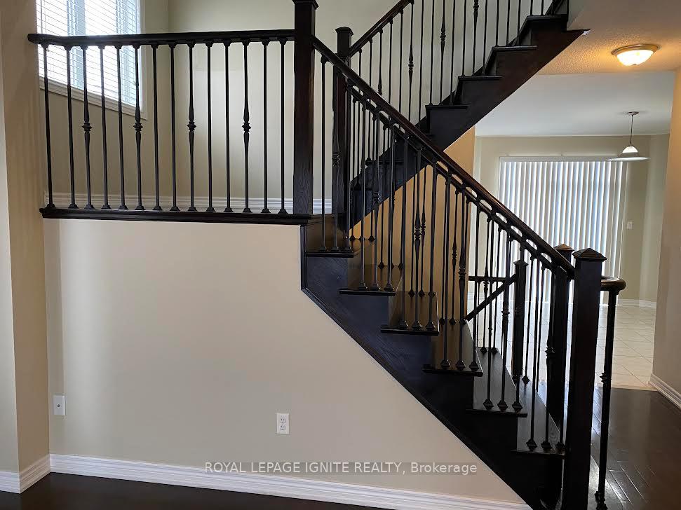 Photo 9 of Unit Upper, 43 Vanderbrink Drive, Brampton, Sandringham-Wellington — HOMEH