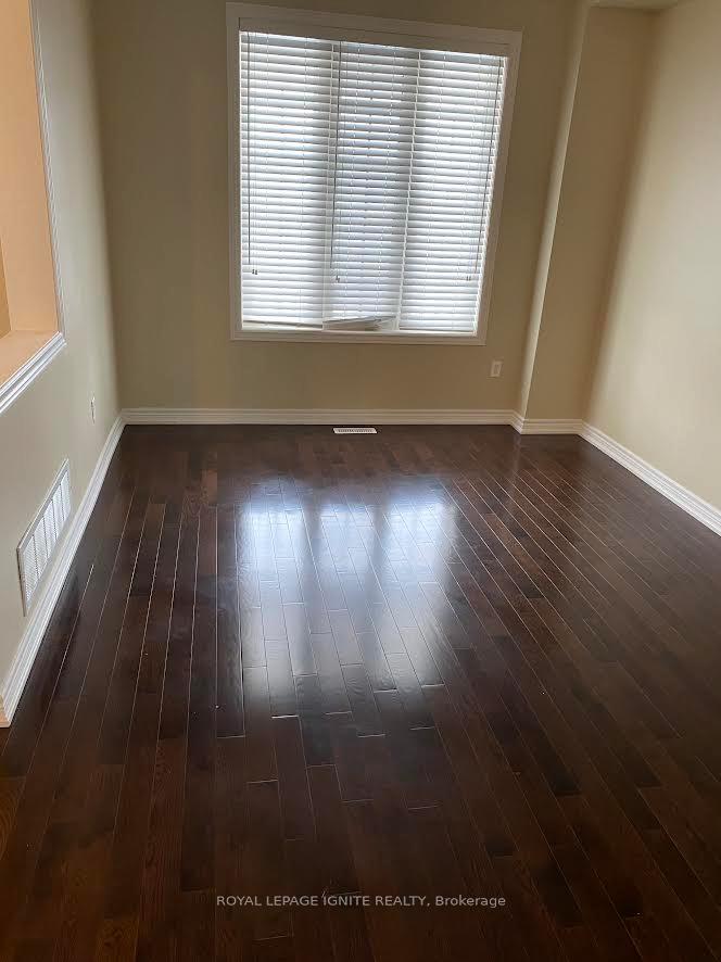 Photo 11 of Unit Upper, 43 Vanderbrink Drive, Brampton, Sandringham-Wellington — HOMEH