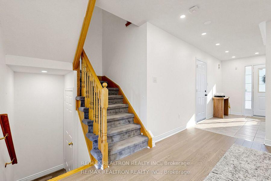Photo 19 of 54 Panama Place, Brampton, Bram East — HOMEH