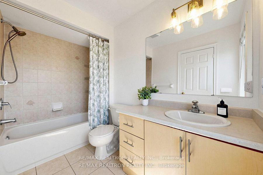 Photo 24 of 54 Panama Place, Brampton, Bram East — HOMEH