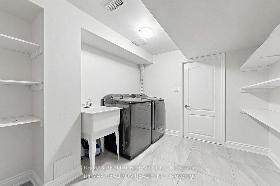 Photo 38 of 54 Panama Place, Brampton, Bram East — HOMEH