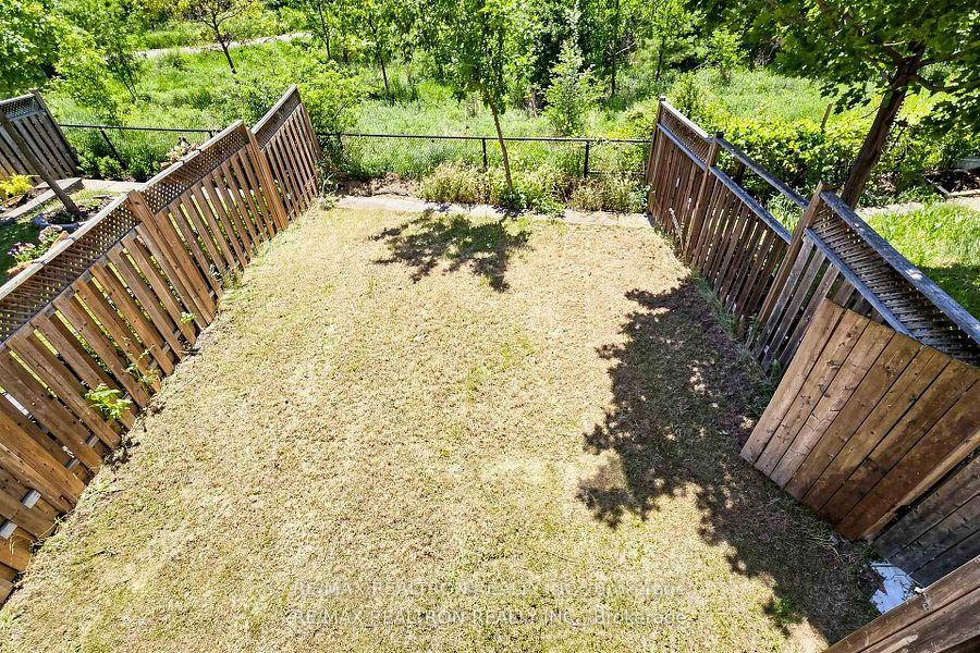 Photo 42 of 54 Panama Place, Brampton, Bram East — HOMEH
