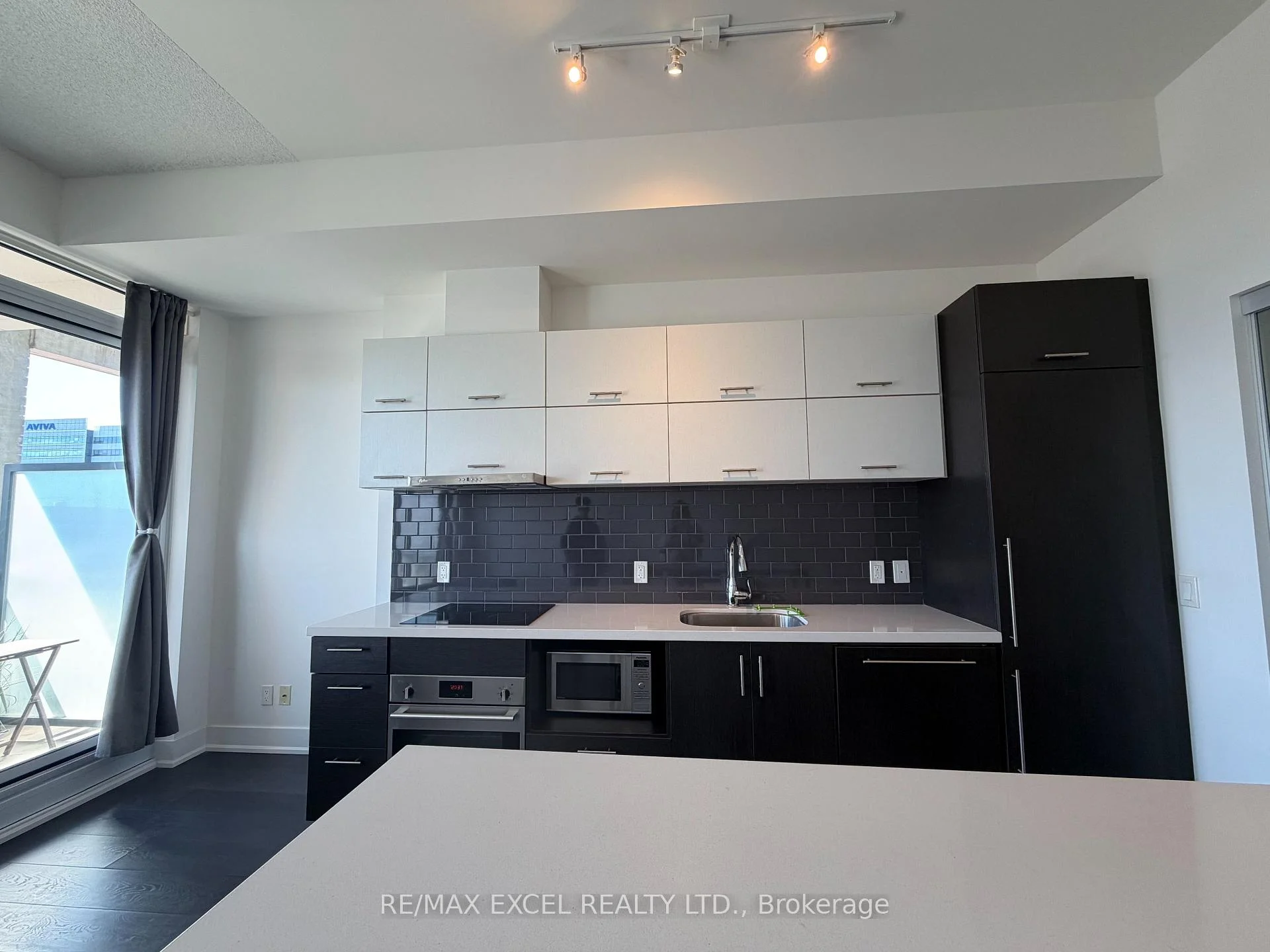 Photo 7 of Unit 512, 180 Enterprise Boulevard, Markham, Unionville — HOMEH