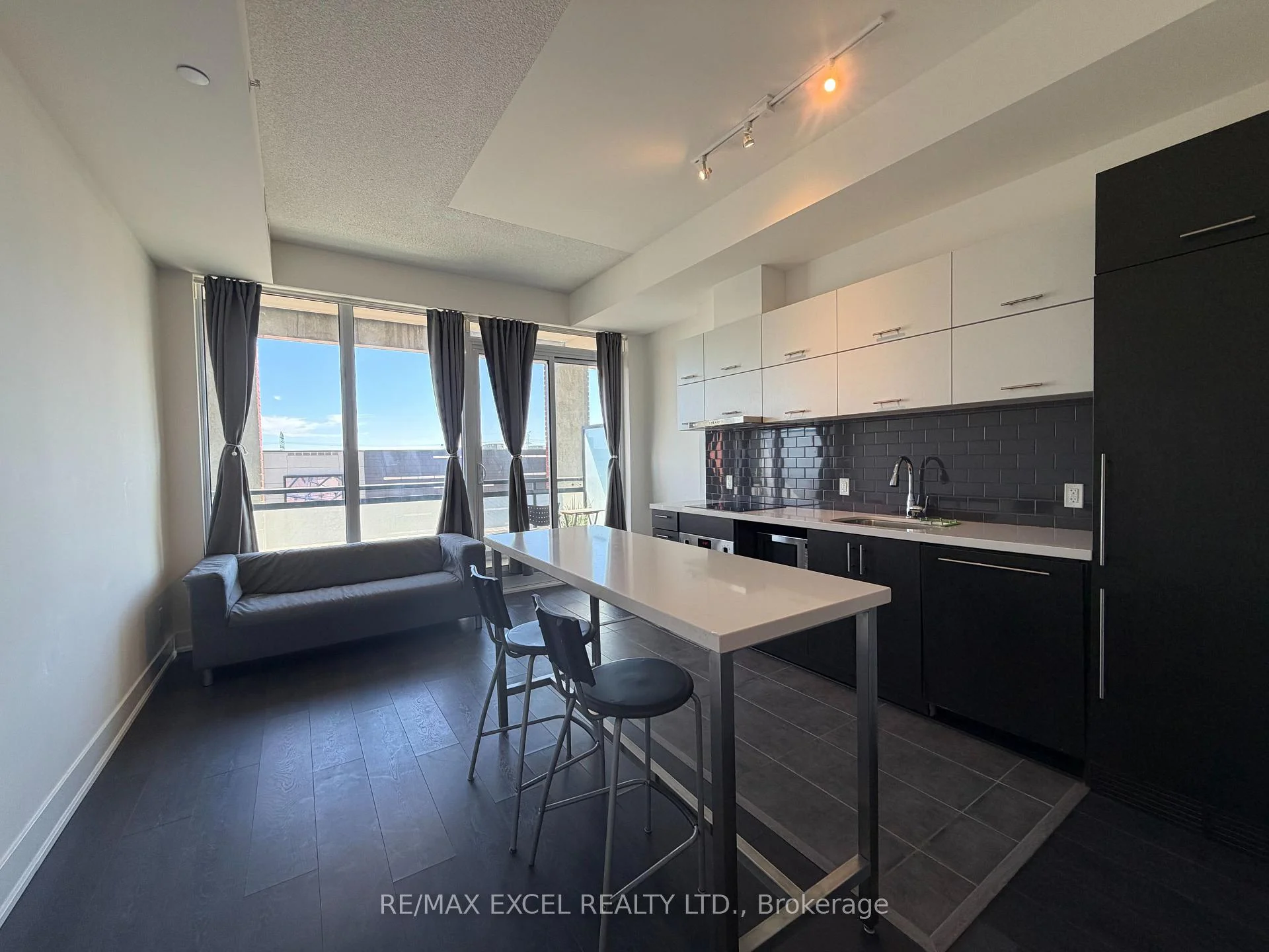 Photo 12 of Unit 512, 180 Enterprise Boulevard, Markham, Unionville — HOMEH