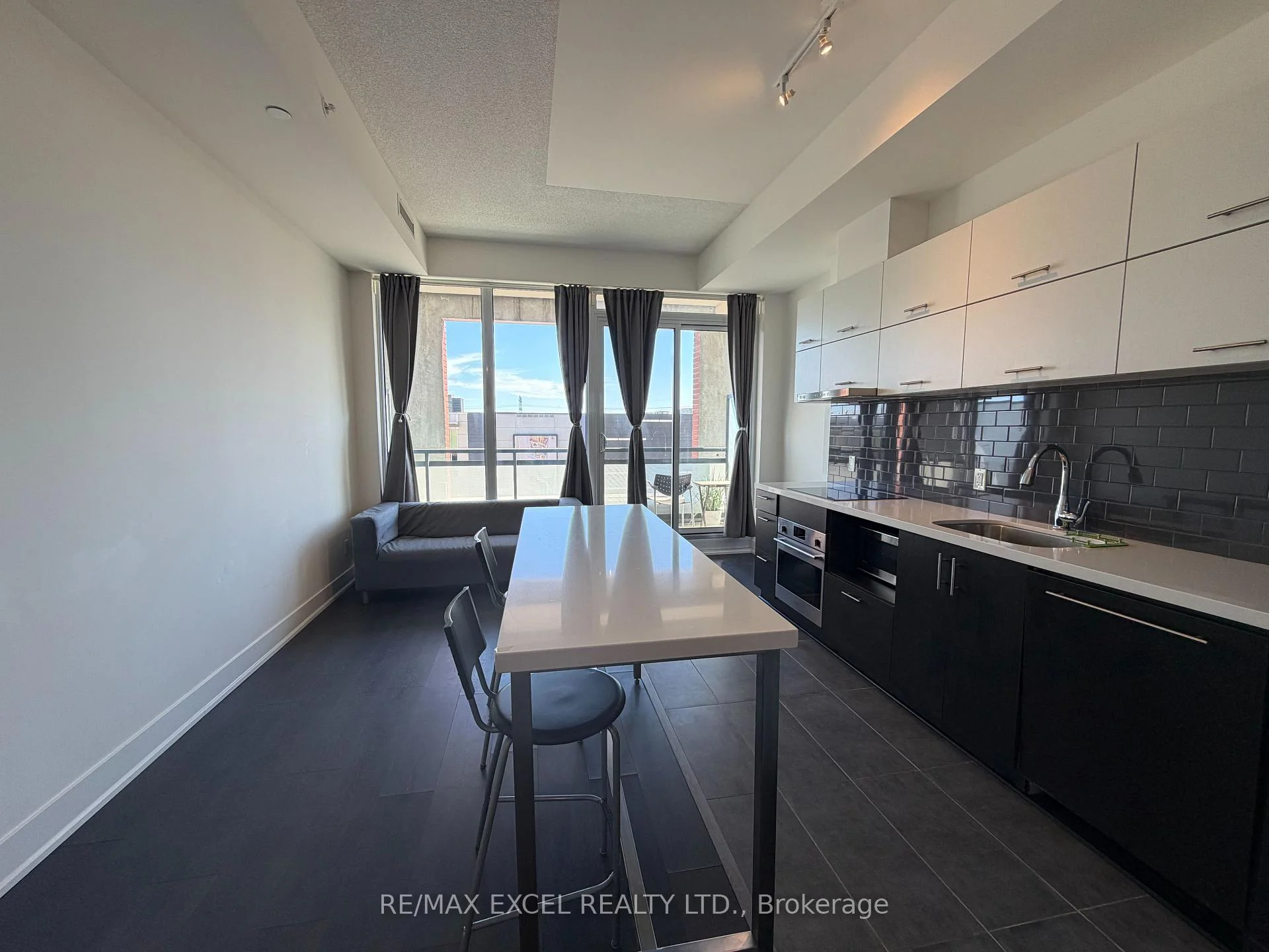 Photo 19 of Unit 512, 180 Enterprise Boulevard, Markham, Unionville — HOMEH