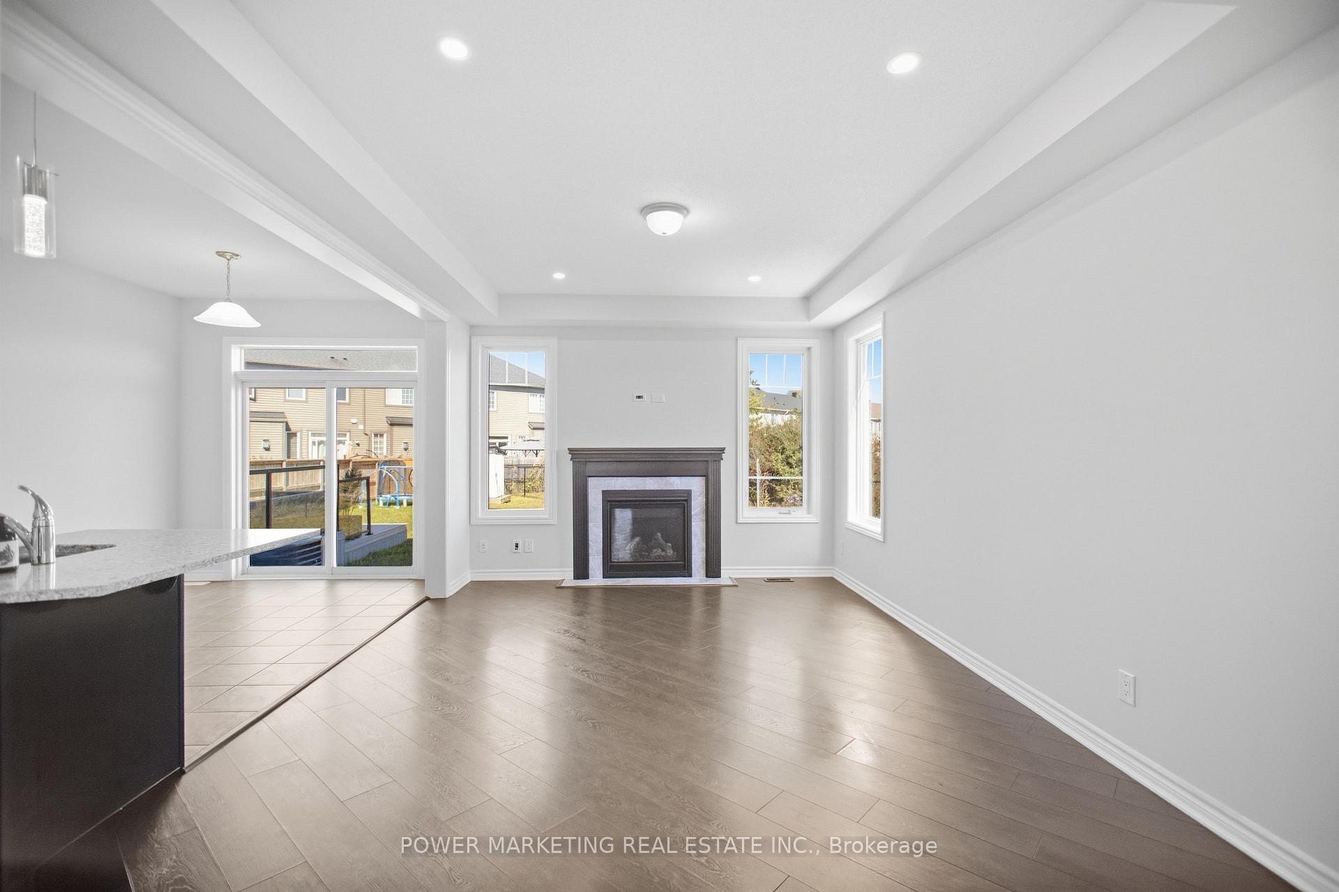 Photo 11 of 618 Monardia Way, Ottawa, Avalon West — HOMEH