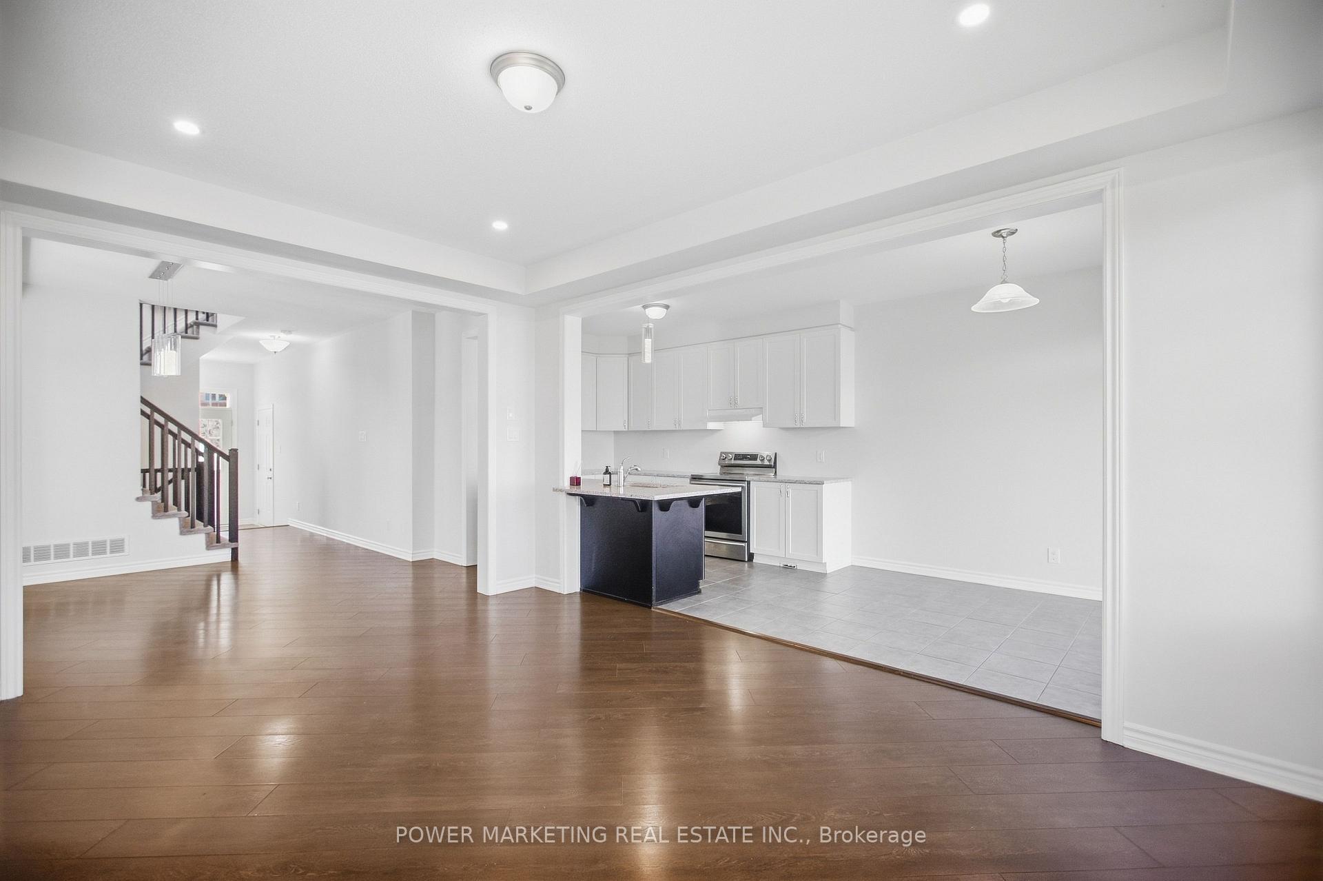 Photo 12 of 618 Monardia Way, Ottawa, Avalon West — HOMEH