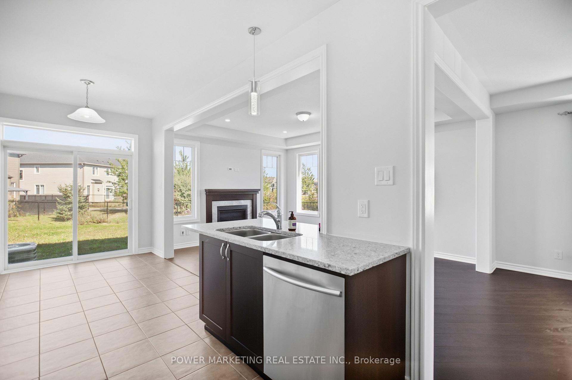 Photo 15 of 618 Monardia Way, Ottawa, Avalon West — HOMEH