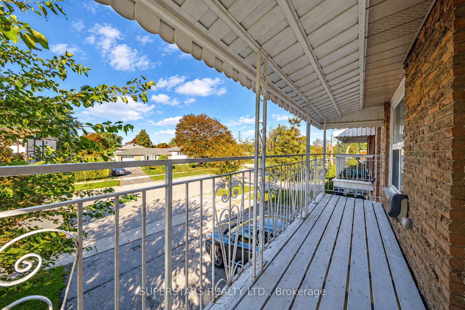 Photo 17 of 63 La Peer Boulevard, Scarborough, L'Amoreaux — HOMEH