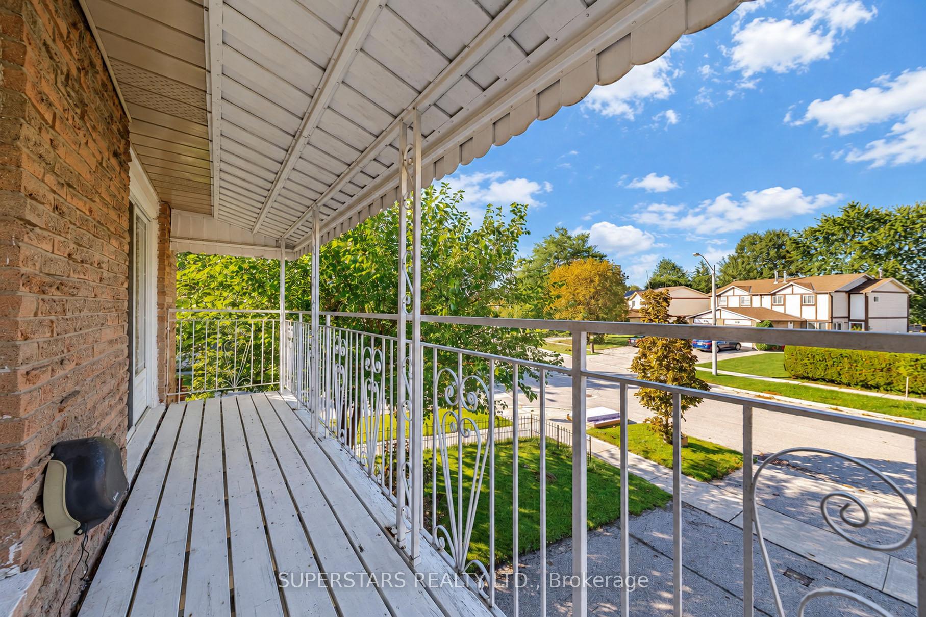 Photo 18 of 63 La Peer Boulevard, Scarborough, L'Amoreaux — HOMEH