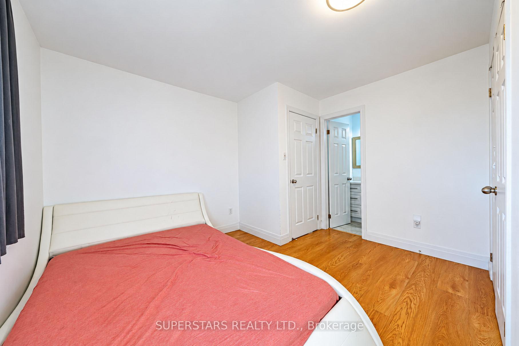 Photo 21 of 63 La Peer Boulevard, Scarborough, L'Amoreaux — HOMEH