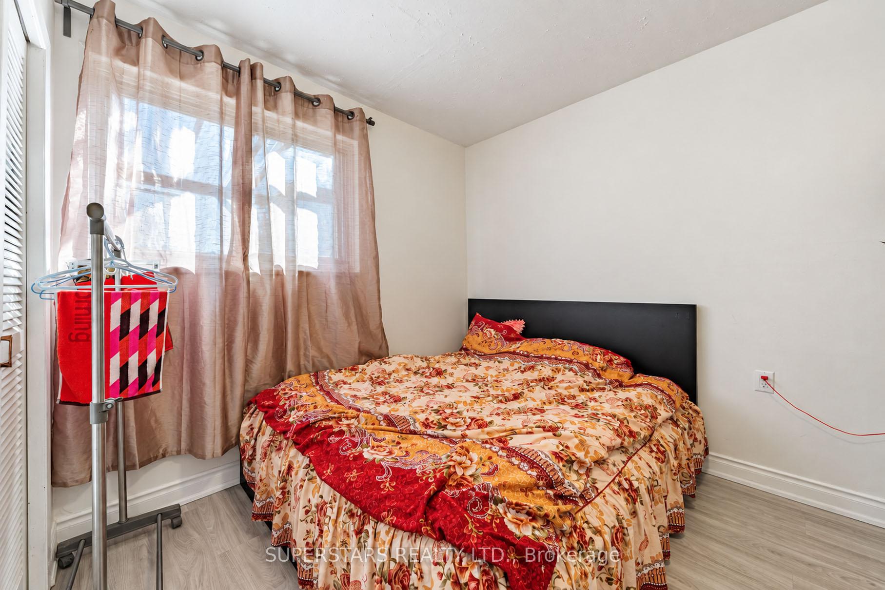 Photo 31 of 63 La Peer Boulevard, Scarborough, L'Amoreaux — HOMEH