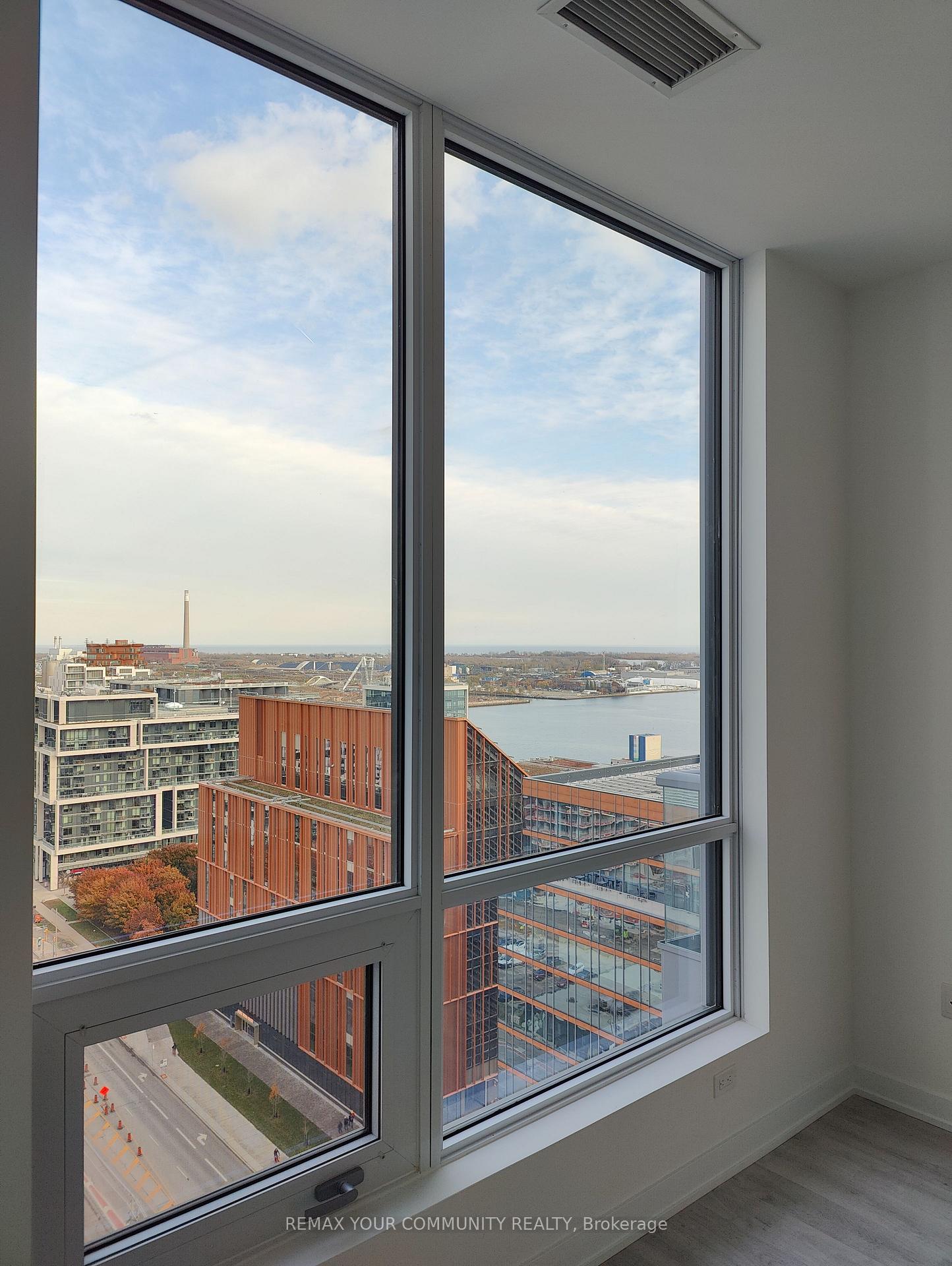 Photo 13 of Unit 2012, 15 Richardson Street, Toronto, Waterfront Communities — HOMEH