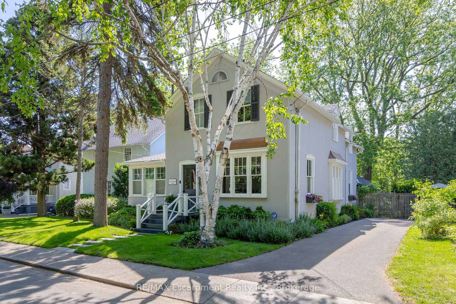 Front of 332 Palmer Avenue