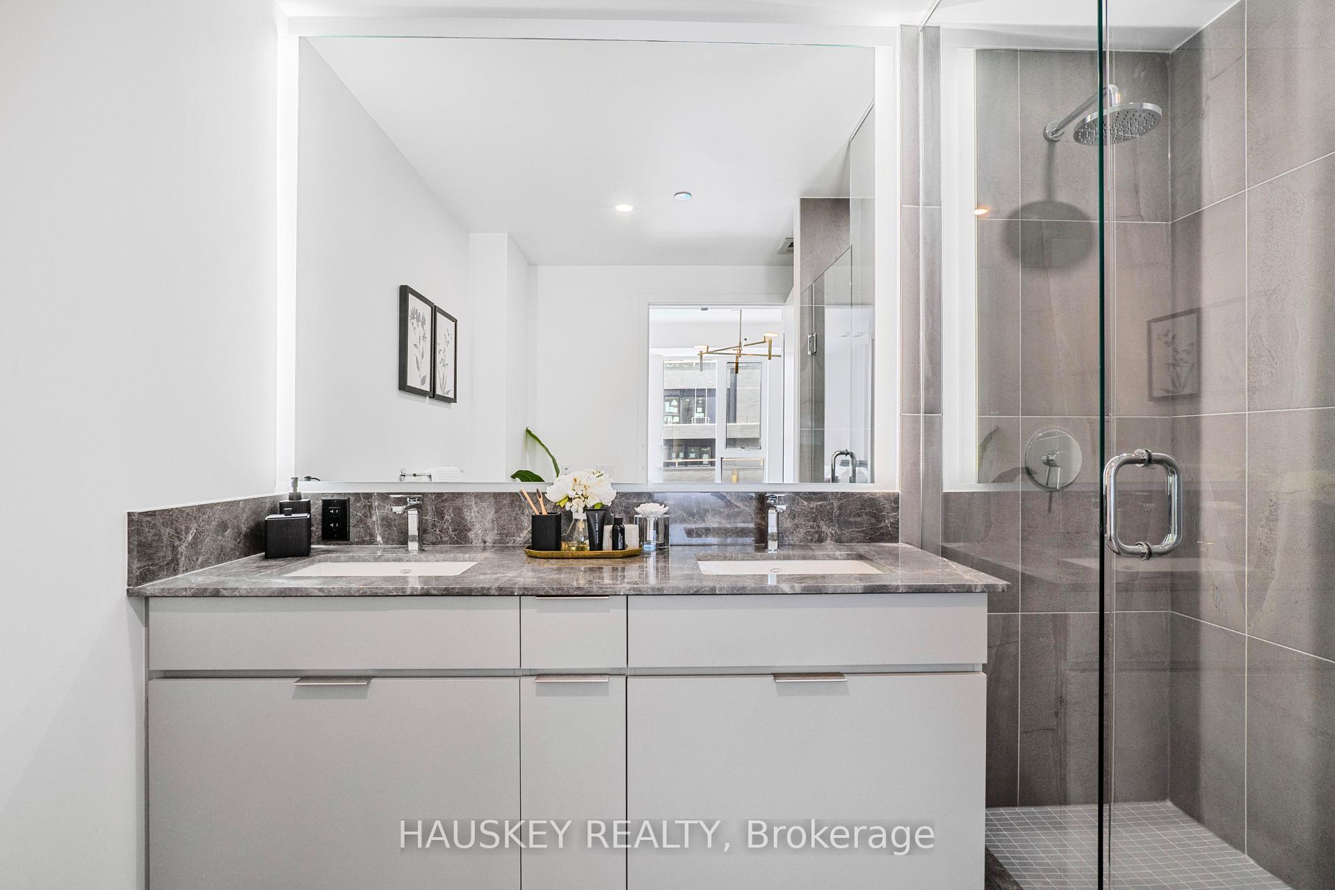 Photo 17 of Unit 707, 185 Alberta Avenue, Toronto, Oakwood Village — HOMEH