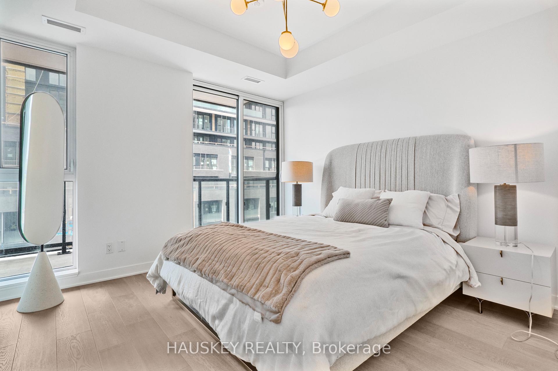 Photo 18 of Unit 707, 185 Alberta Avenue, Toronto, Oakwood Village — HOMEH